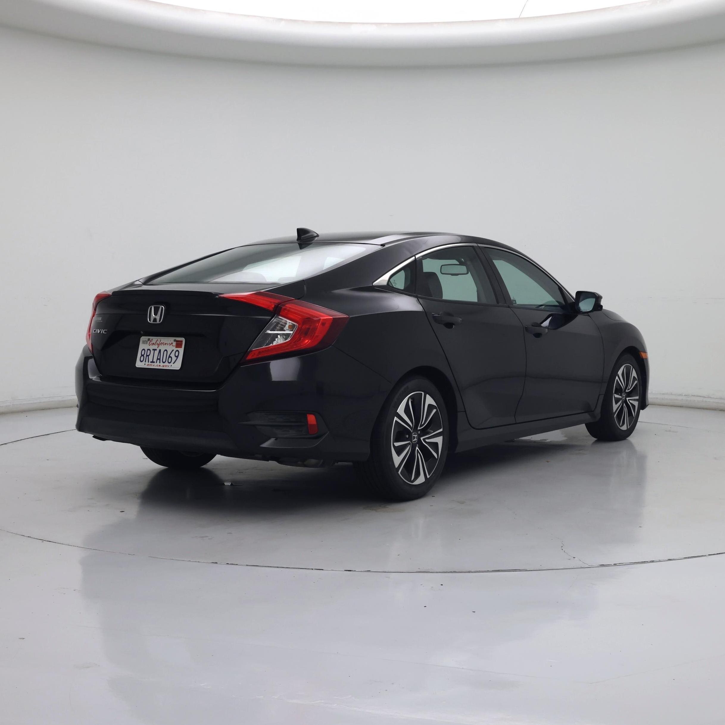 Thumbnail: 2017 Honda Civic - 8