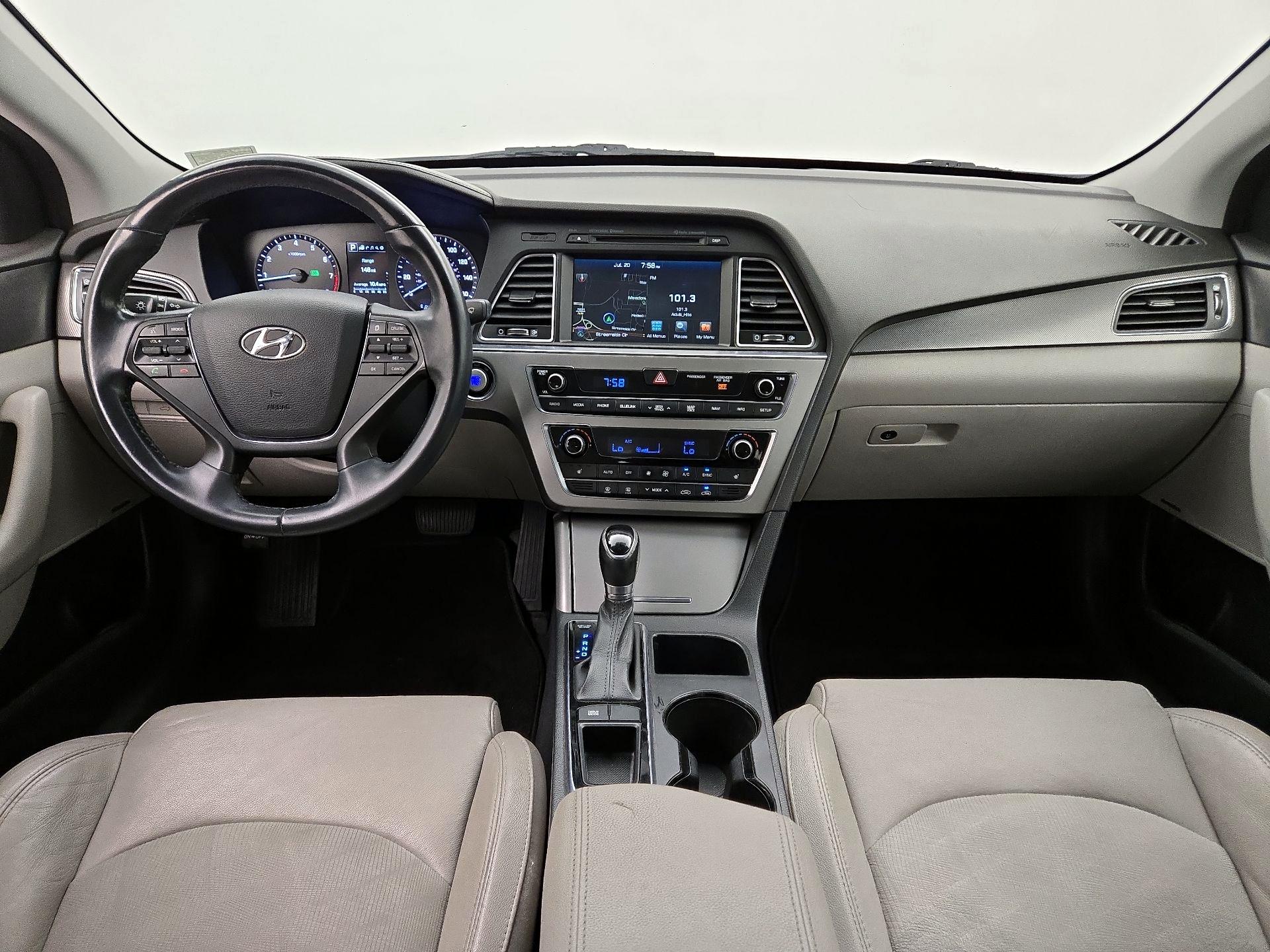 Thumbnail: 2015 Hyundai Sonata - 9