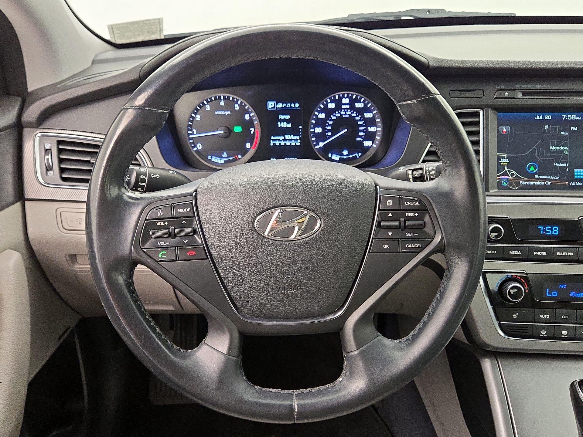 Thumbnail: 2015 Hyundai Sonata - 10