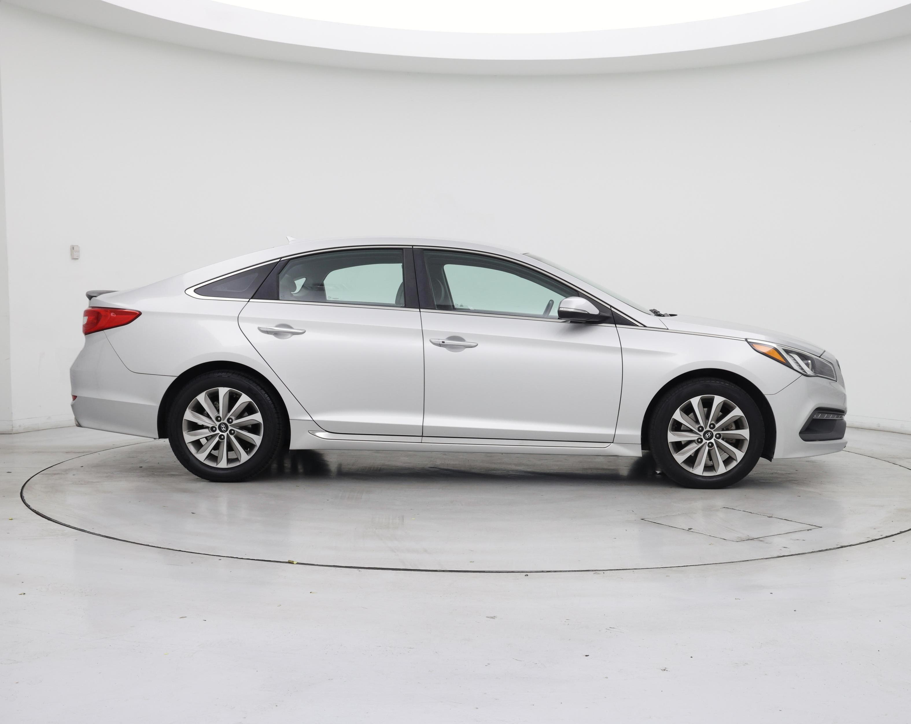 Thumbnail: 2015 Hyundai Sonata - 7