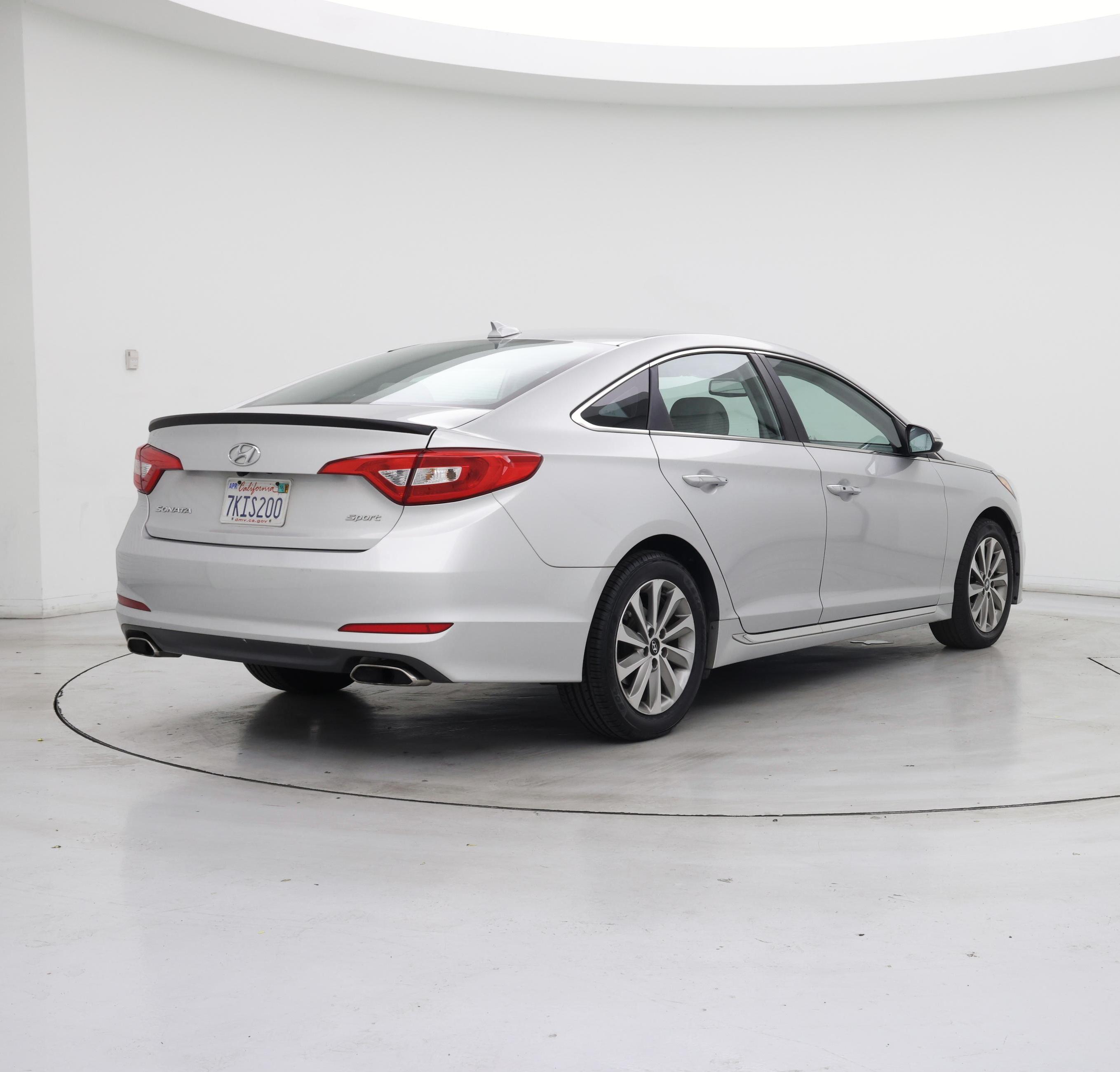 Thumbnail: 2015 Hyundai Sonata - 8