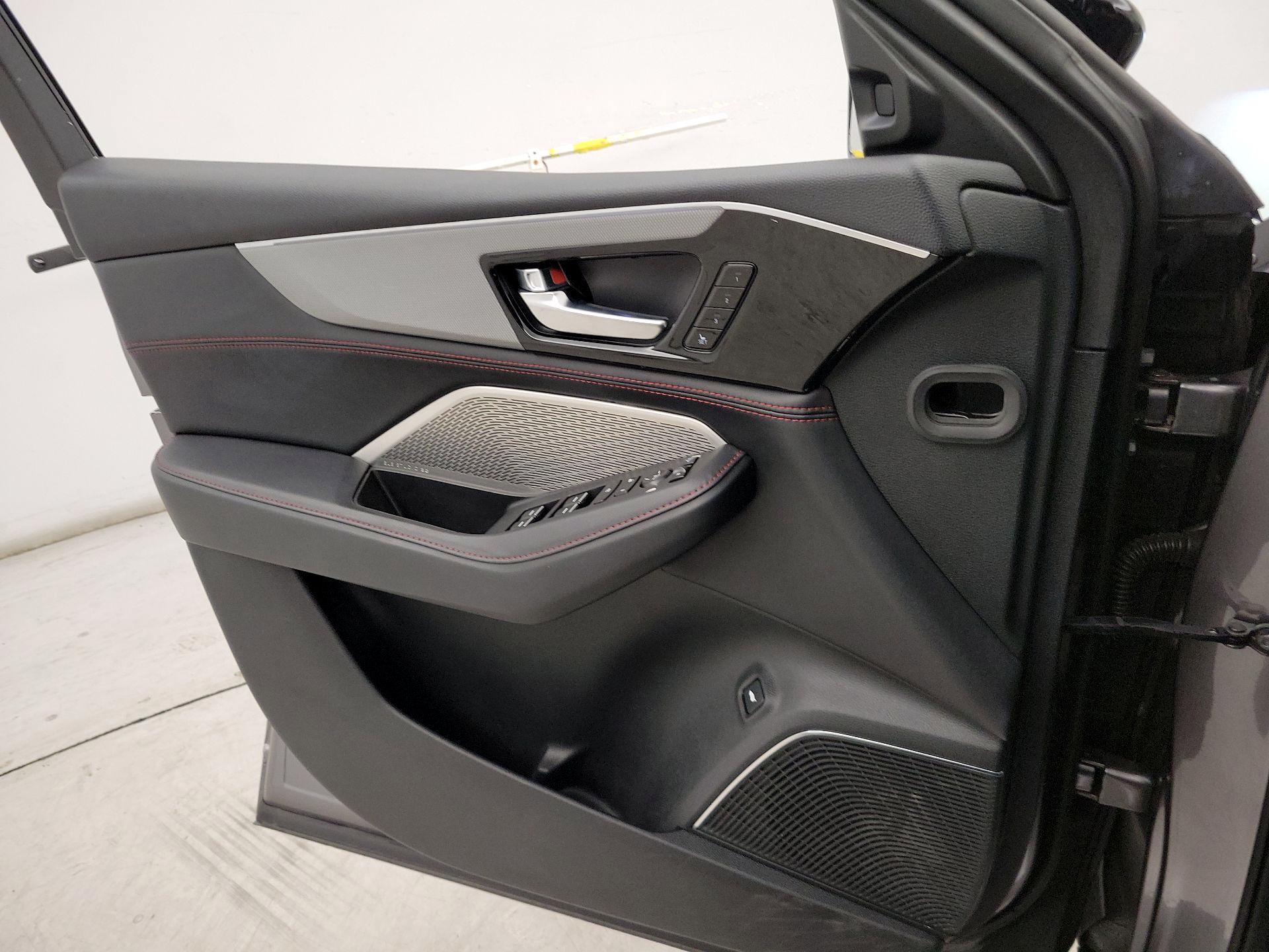 Thumbnail: 2022 Acura MDX - 12