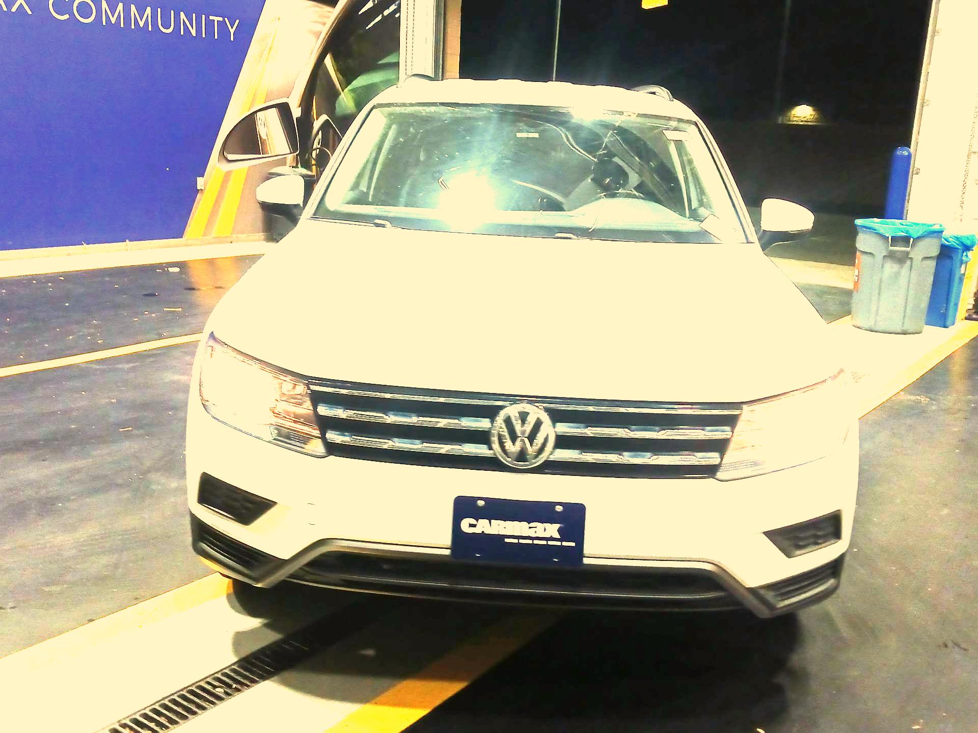 Thumbnail: 2018 Volkswagen Tiguan - 2