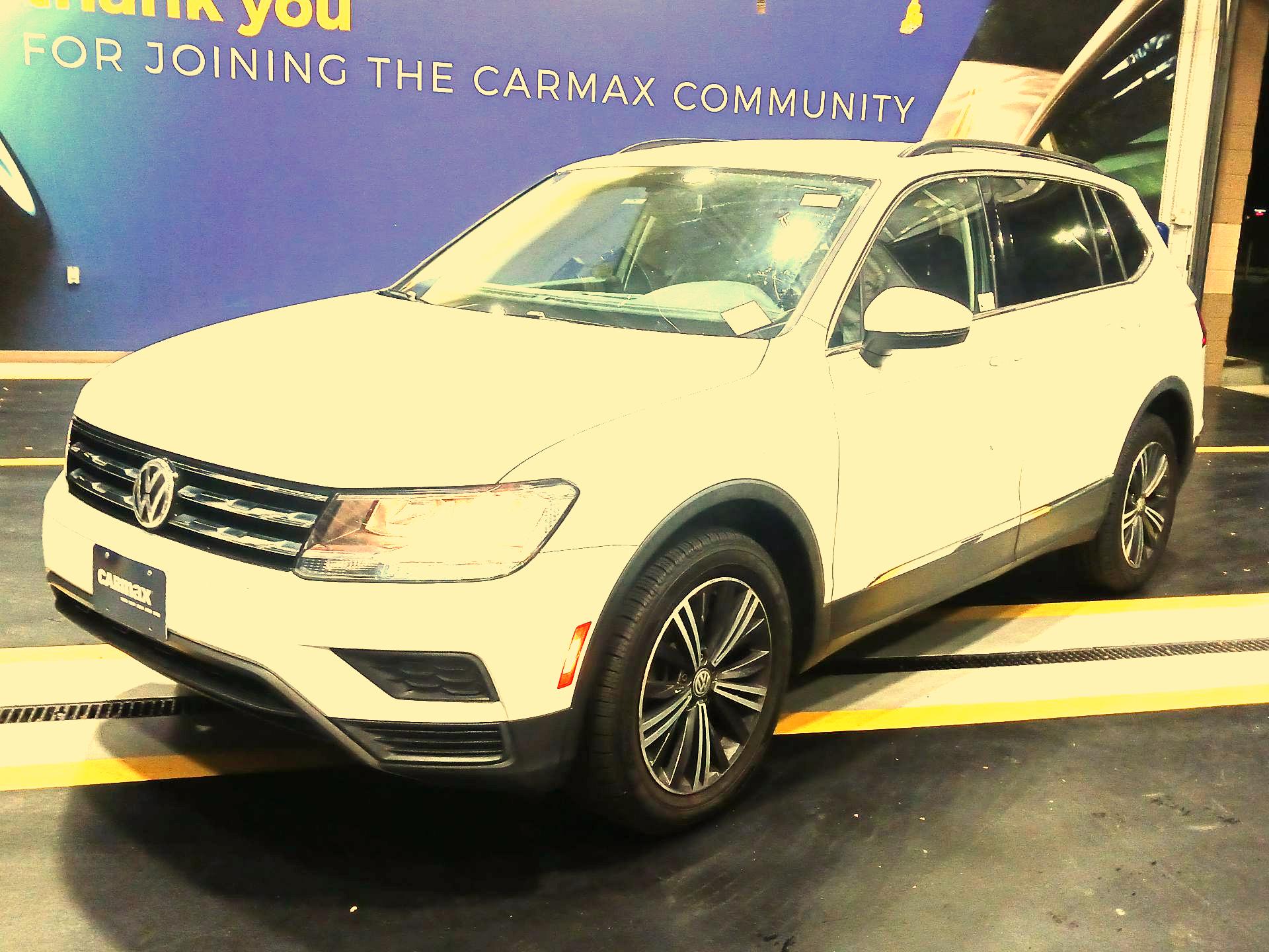 Thumbnail: 2018 Volkswagen Tiguan - 3