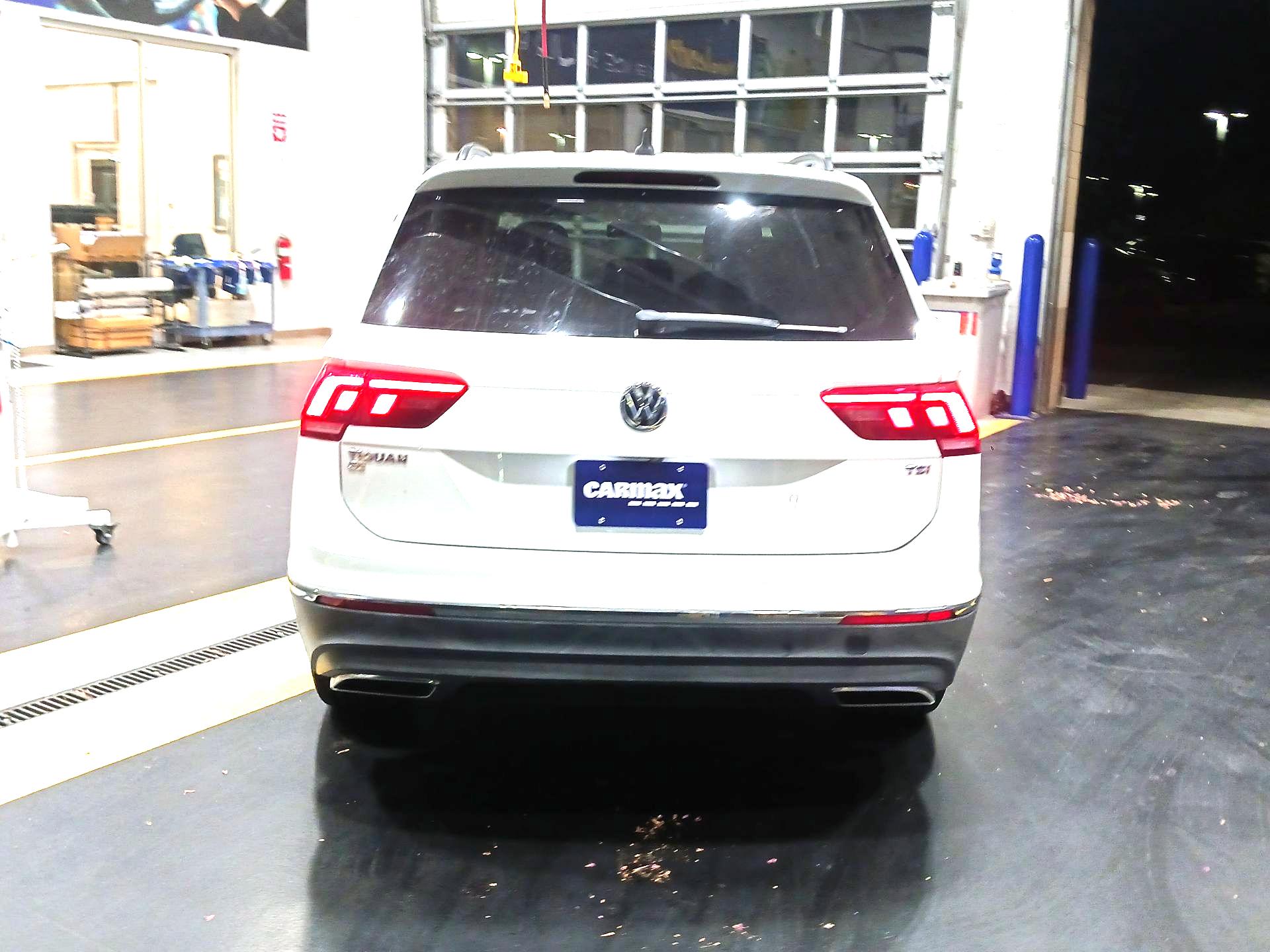 Thumbnail: 2018 Volkswagen Tiguan - 6