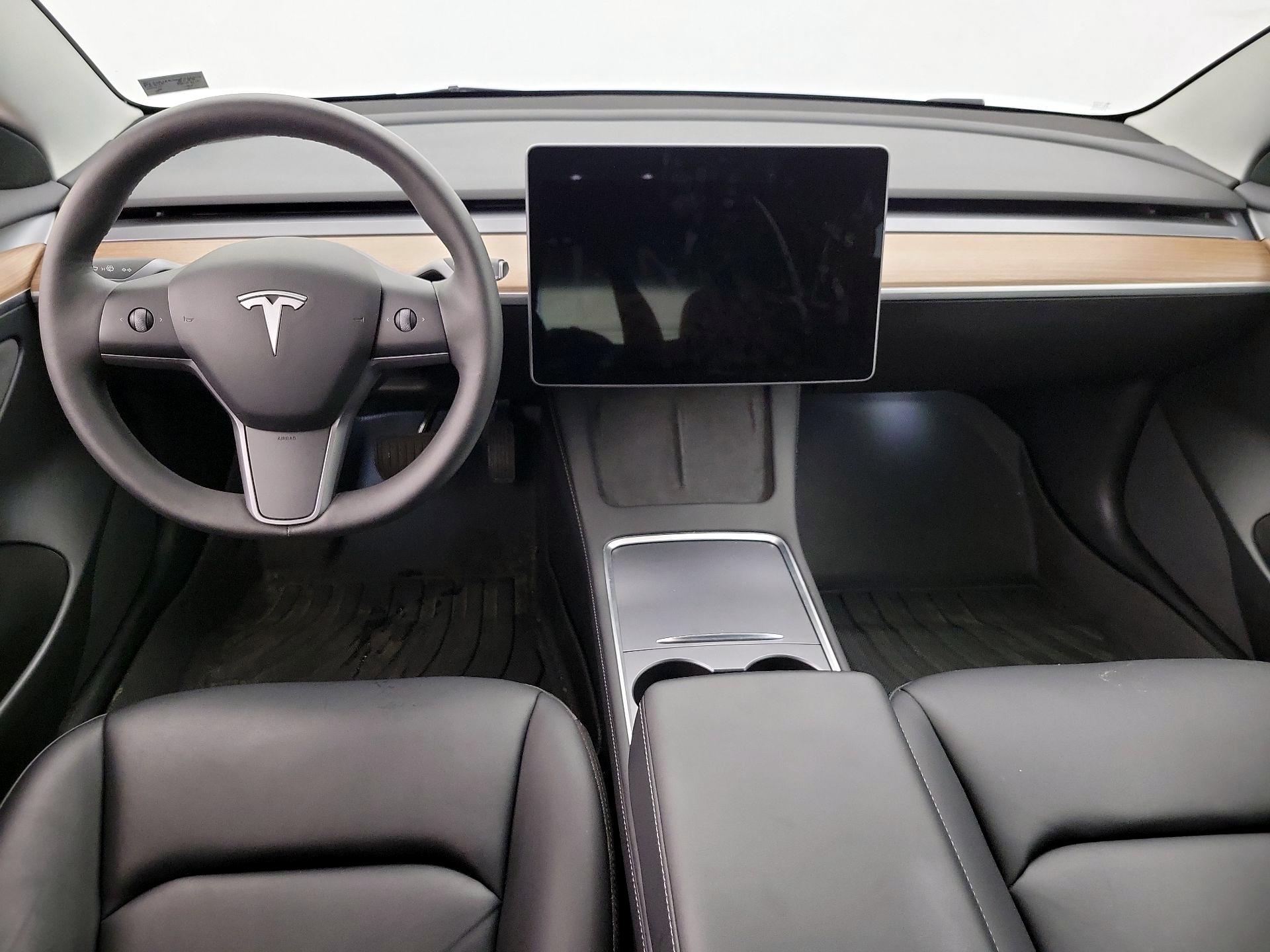Thumbnail: 2022 Tesla Model 3 - 9
