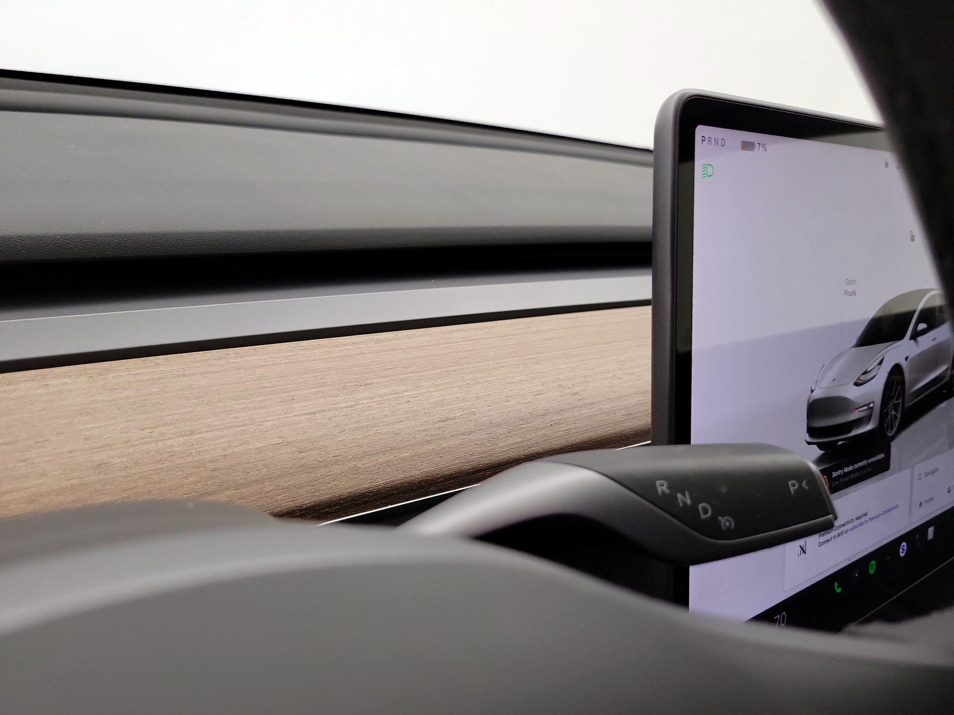 Thumbnail: 2022 Tesla Model 3 - 17