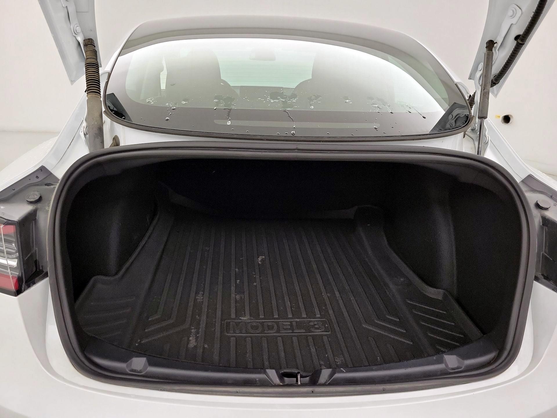 Thumbnail: 2022 Tesla Model 3 - 20