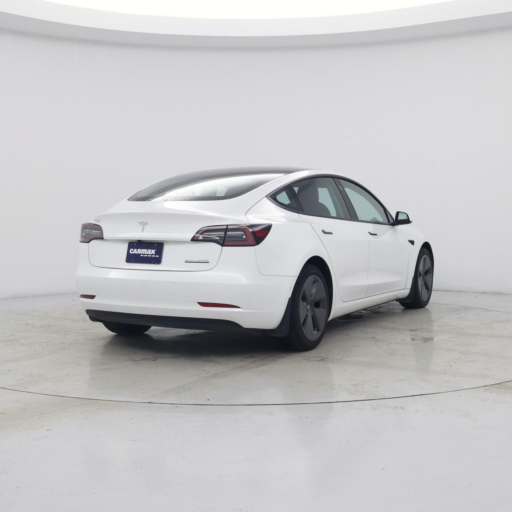Thumbnail: 2022 Tesla Model 3 - 8