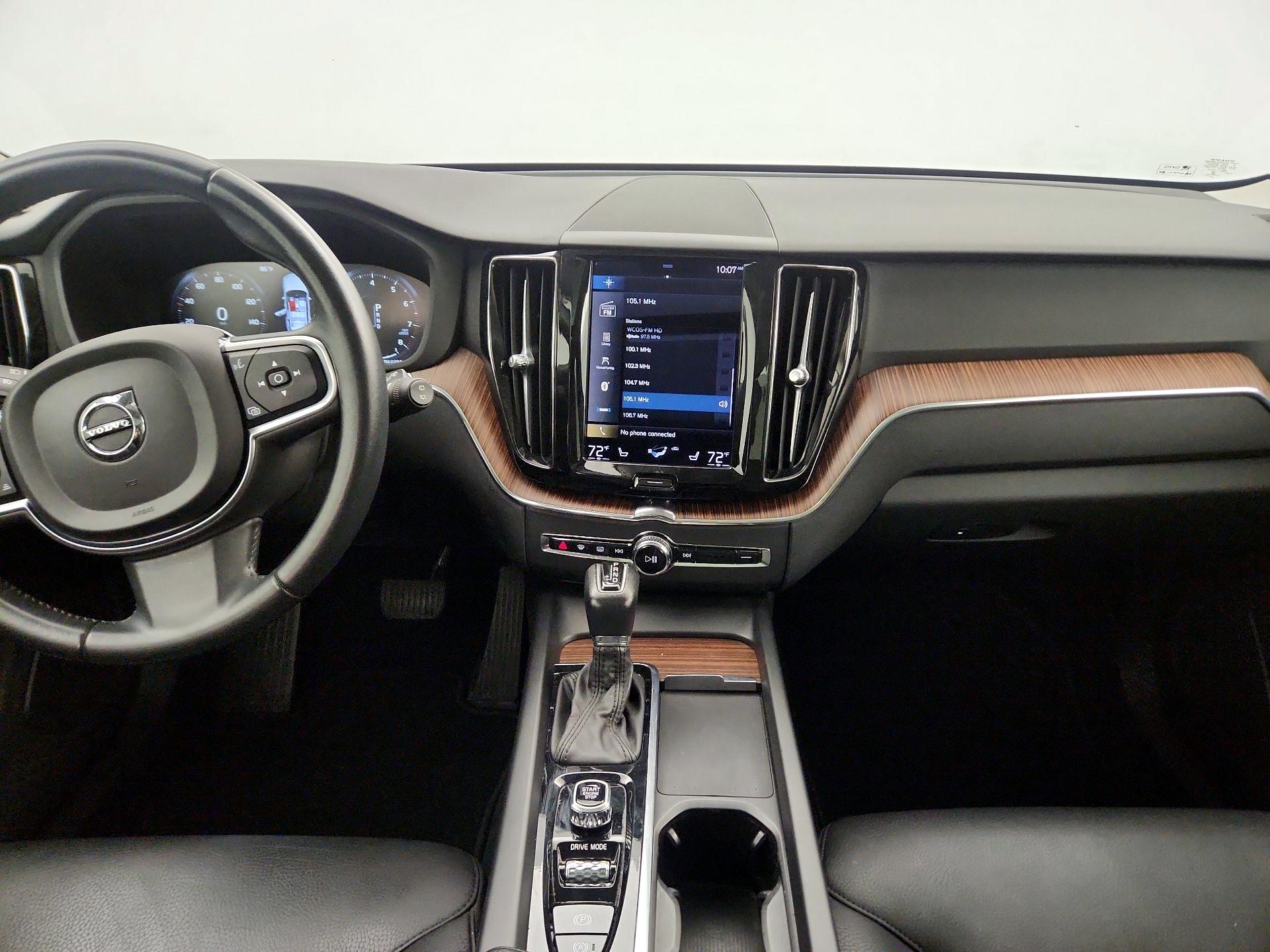 Thumbnail: 2021 Volvo XC60 - 9
