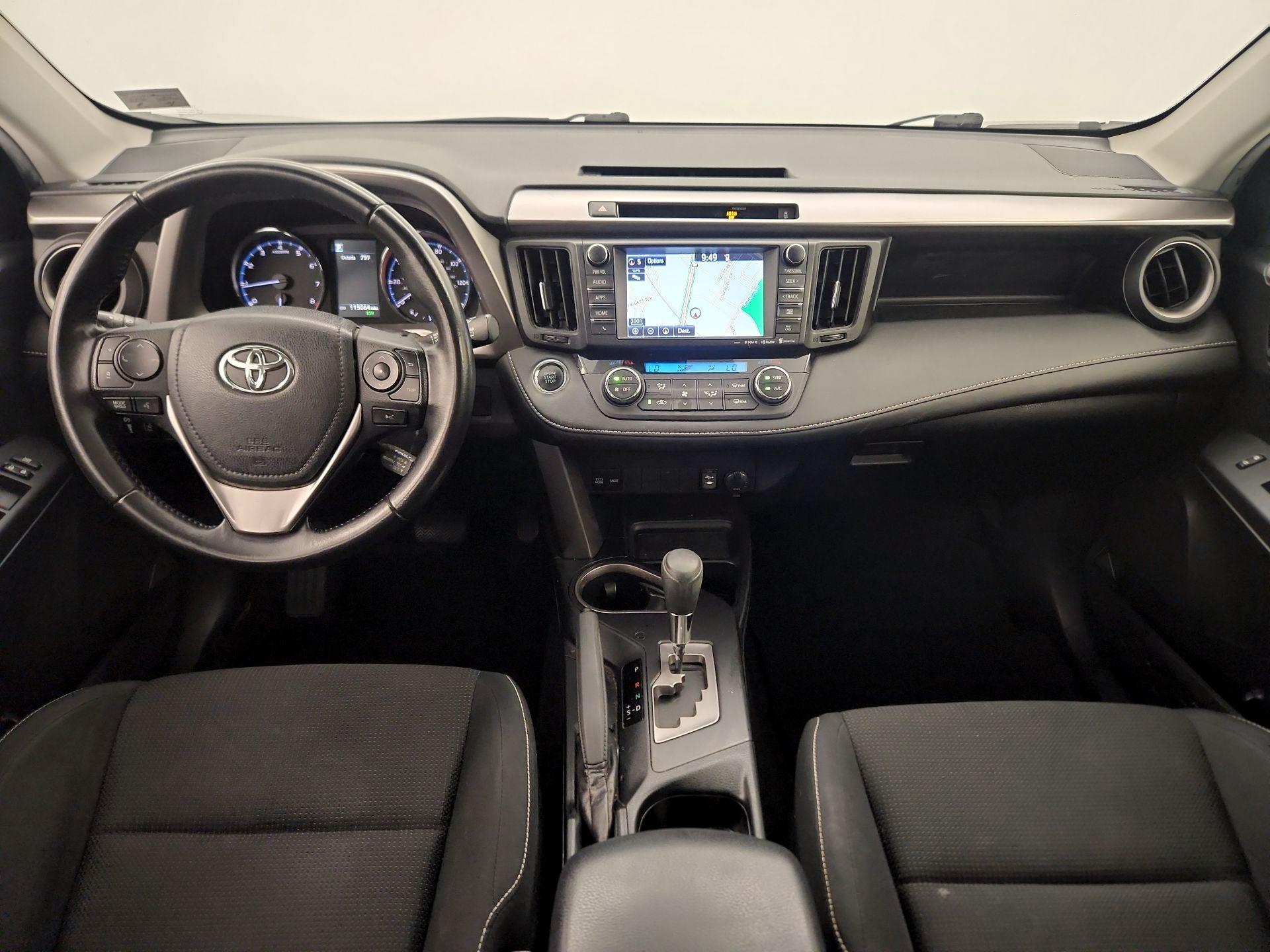 Thumbnail: 2016 Toyota RAV4 - 9