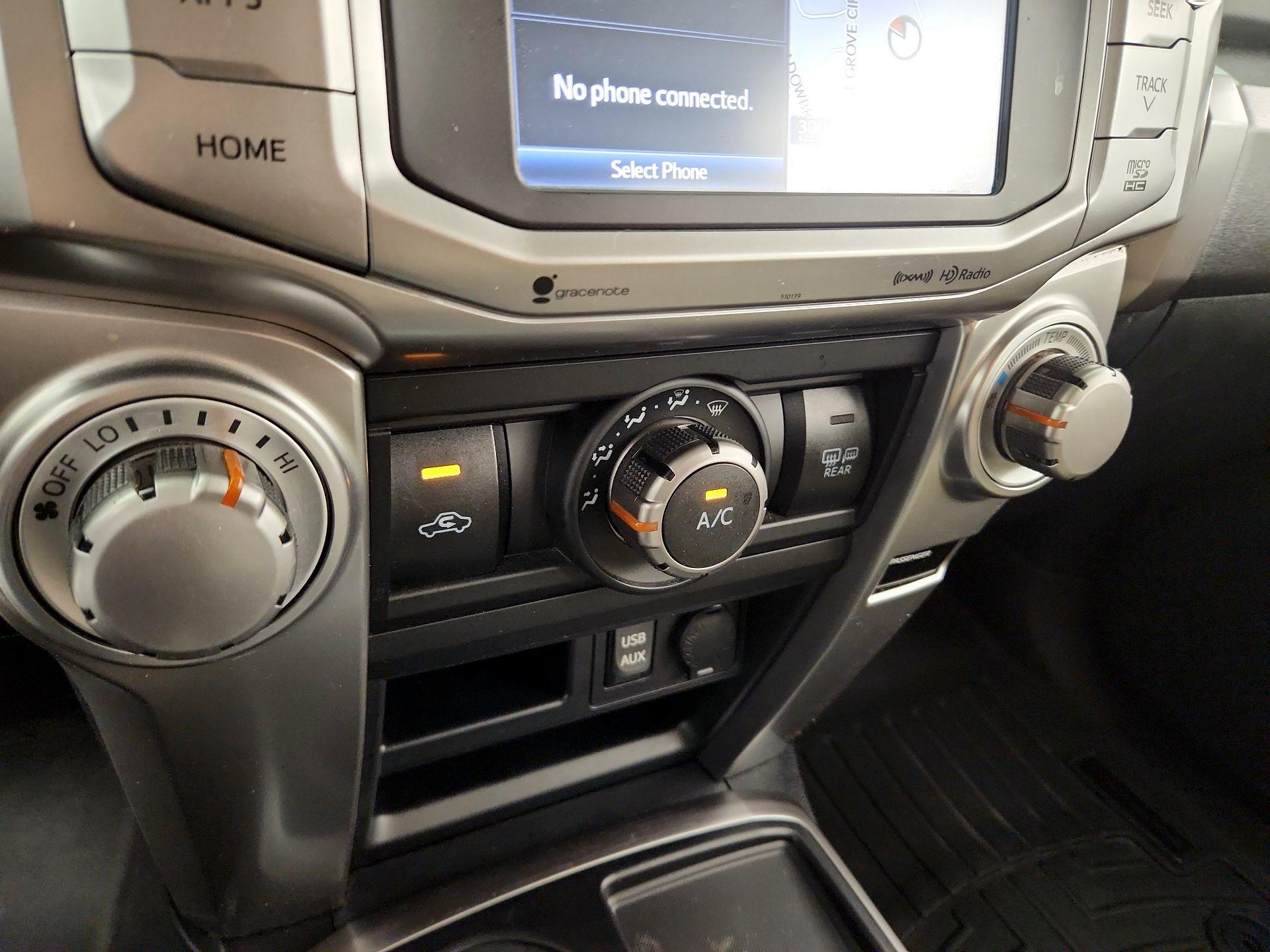 Thumbnail: 2016 Toyota 4Runner - 17