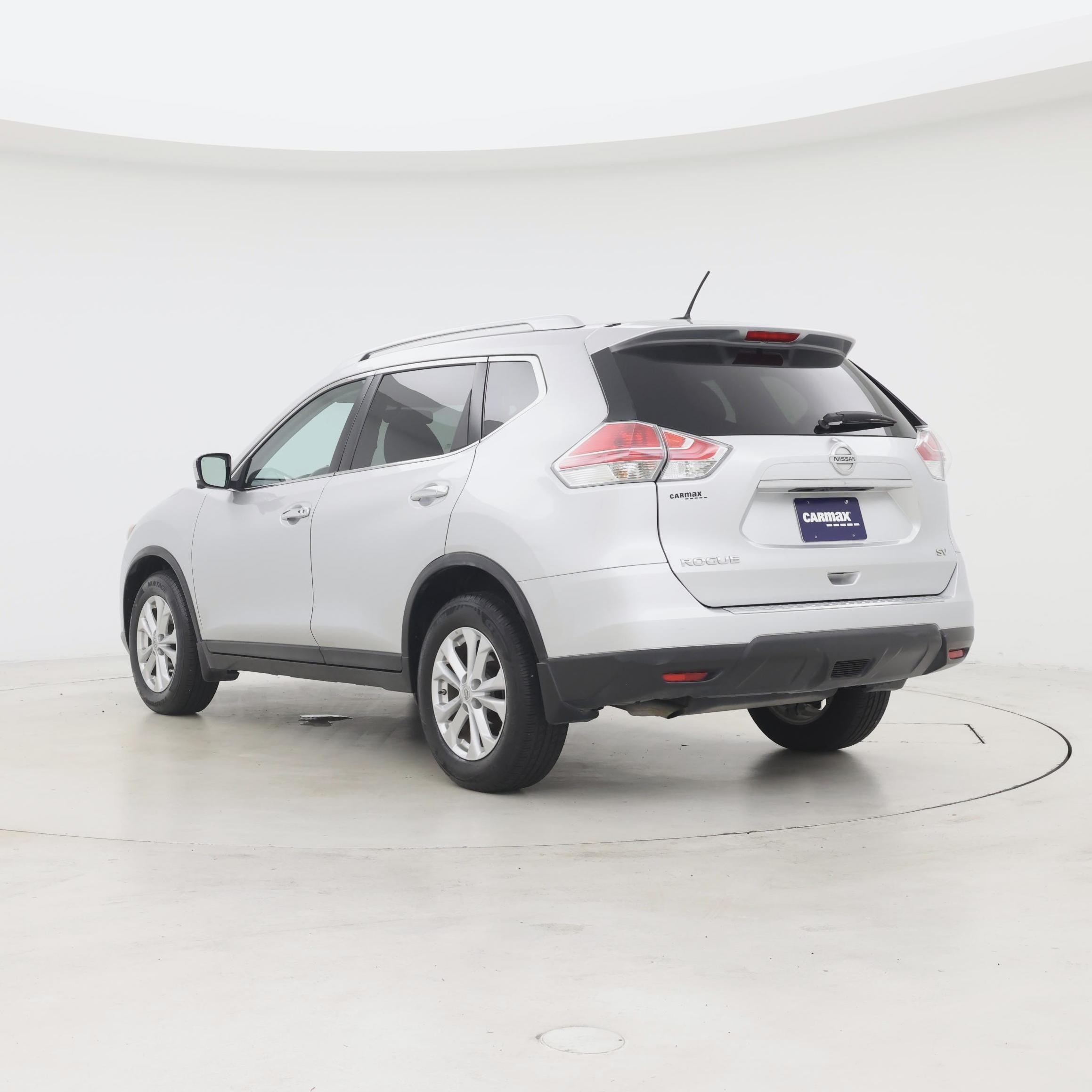 Thumbnail: 2016 Nissan Rogue - 2