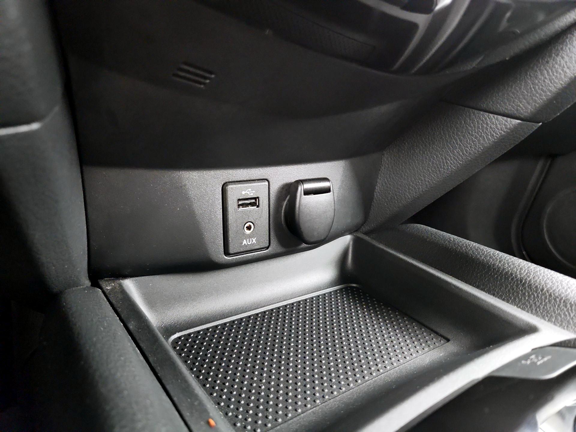 Thumbnail: 2016 Nissan Rogue - 19