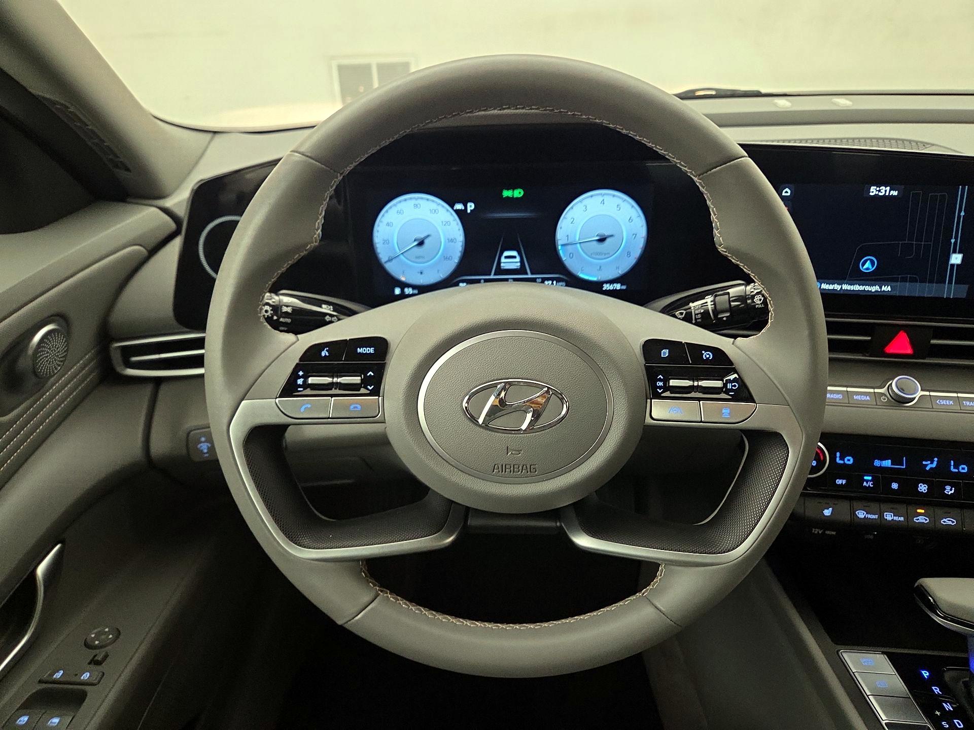 Thumbnail: 2023 Hyundai Elantra - 10