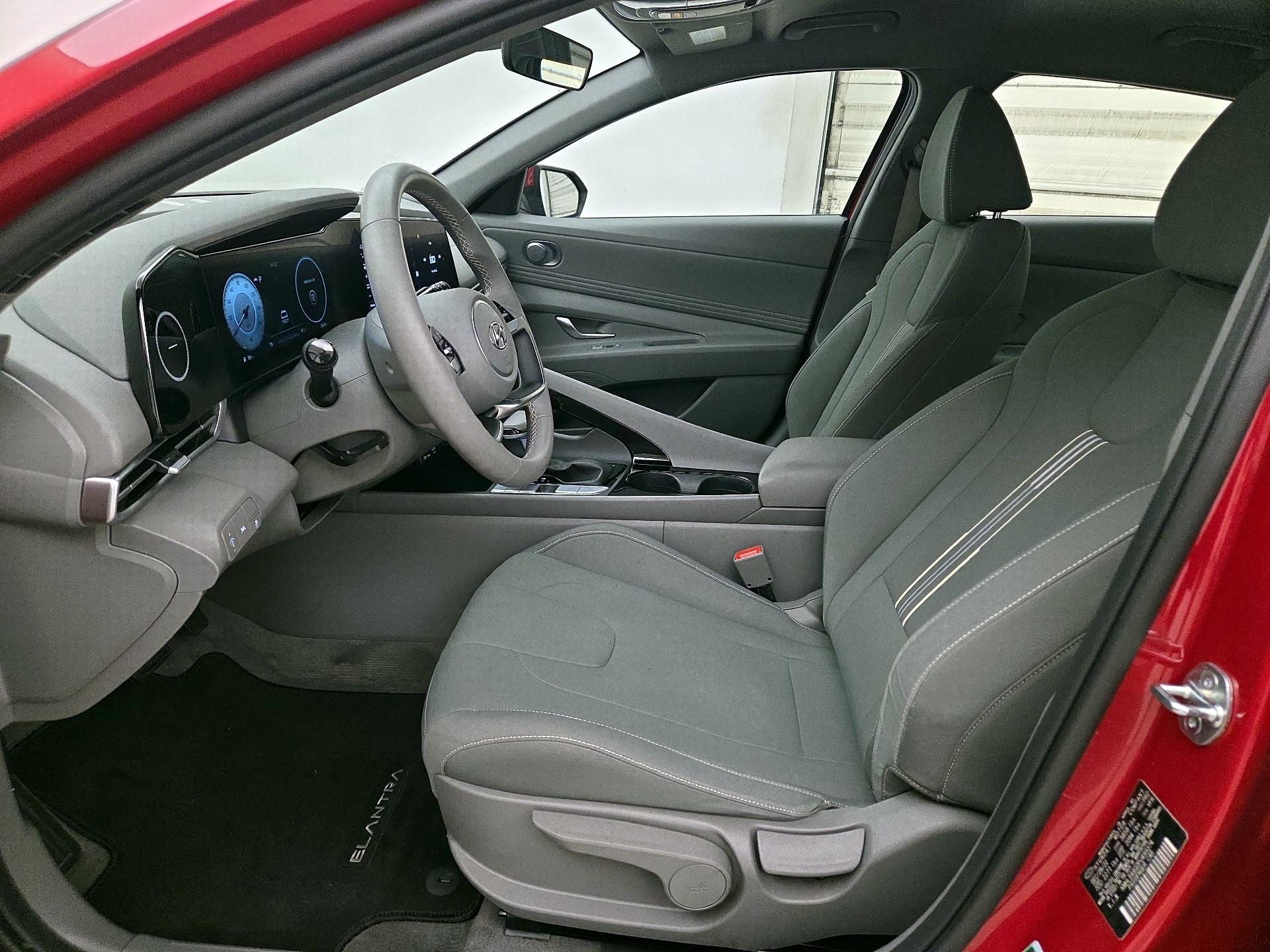 Thumbnail: 2023 Hyundai Elantra - 11