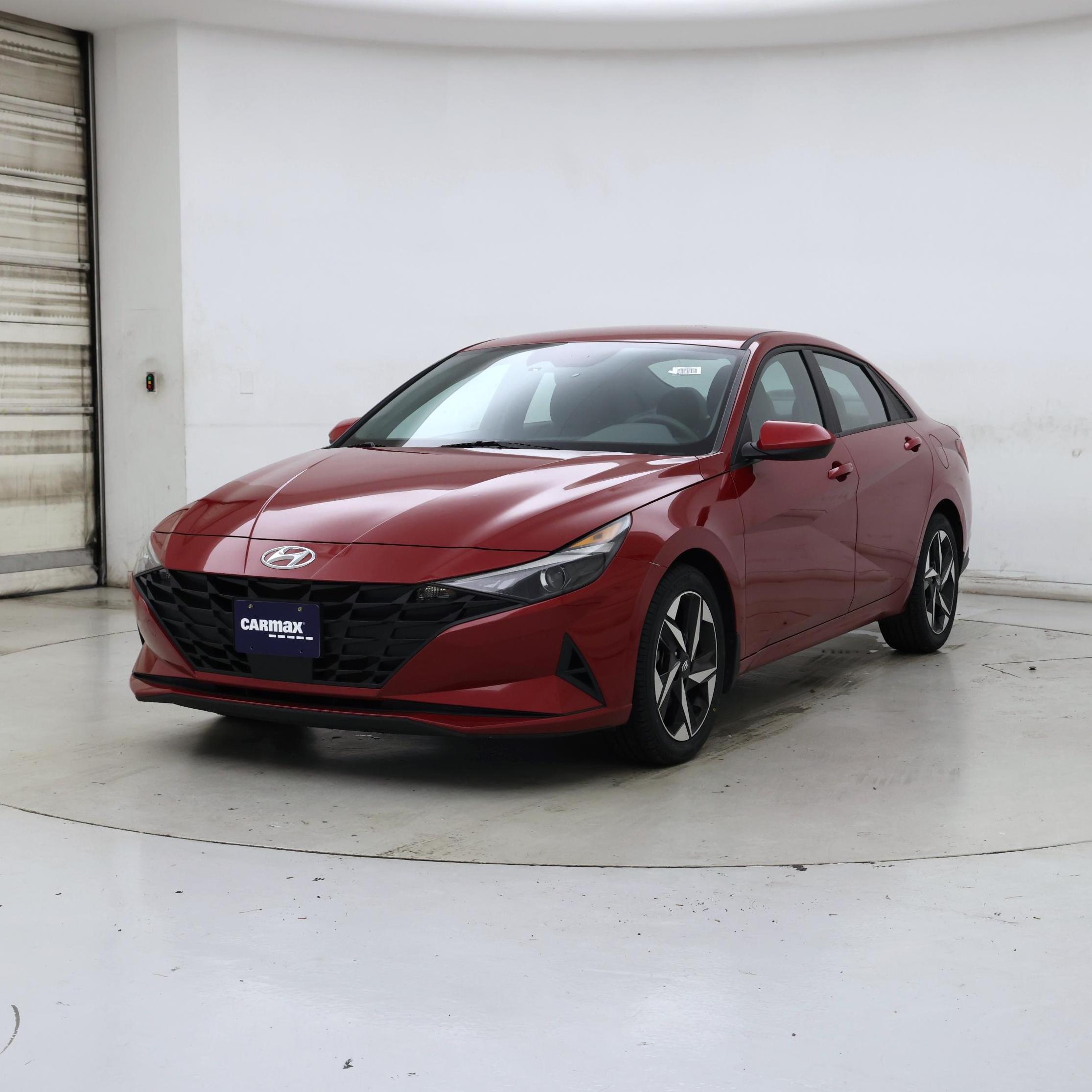 Thumbnail: 2023 Hyundai Elantra - 4