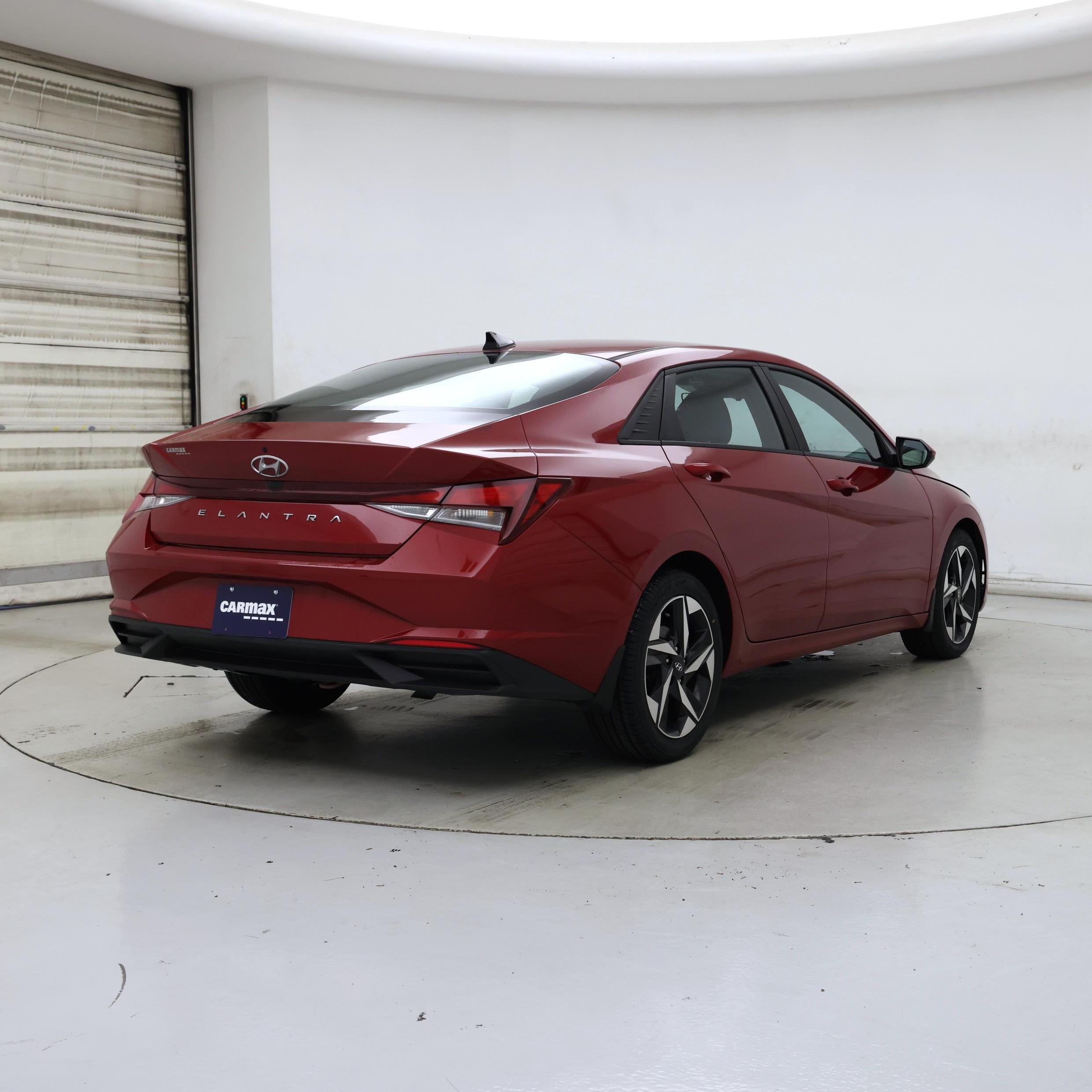 Thumbnail: 2023 Hyundai Elantra - 8
