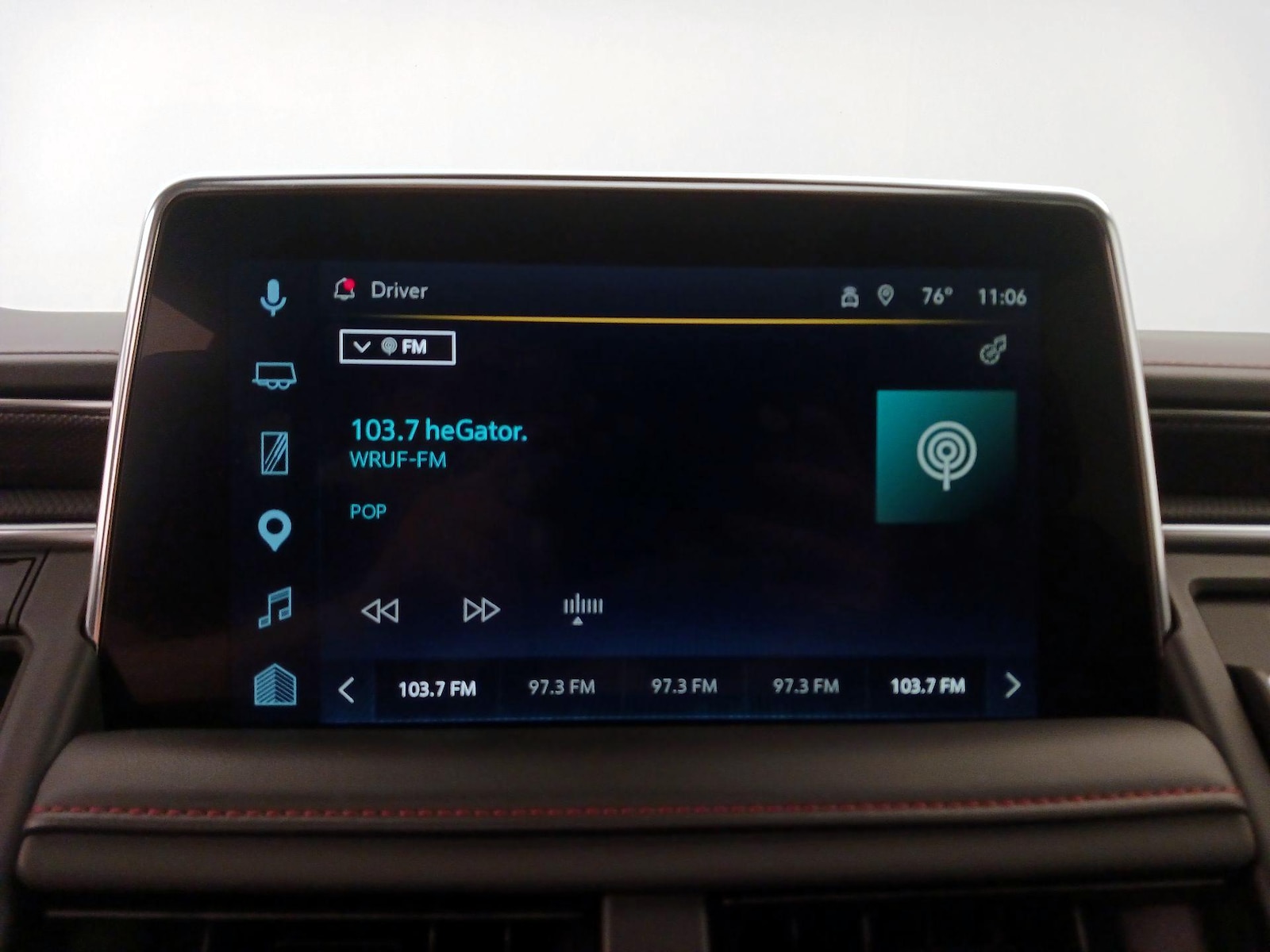 2023 Chevrolet Suburban RST - Photo 17