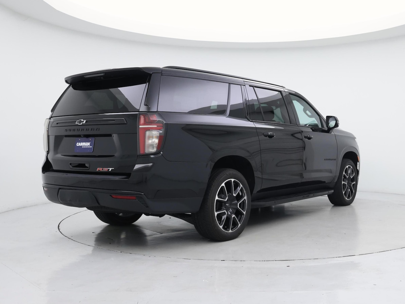 2023 Chevrolet Suburban RST - Photo 9