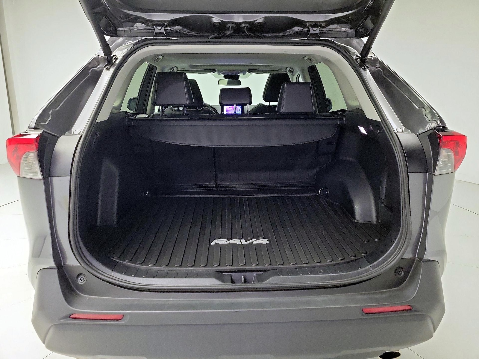 2024 Toyota RAV4 XLE Premium - Photo 22