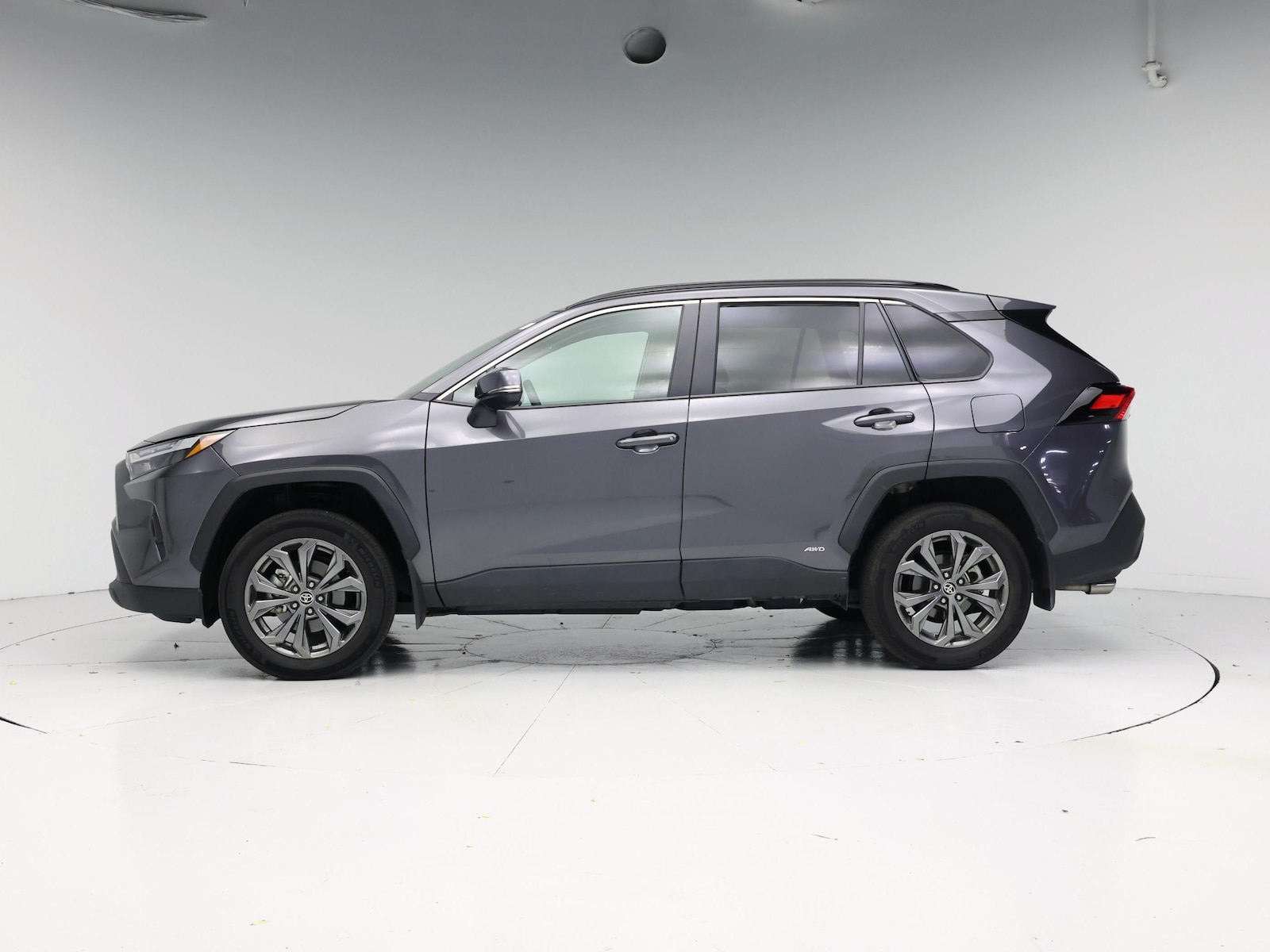 2024 Toyota RAV4 XLE Premium - Photo 4