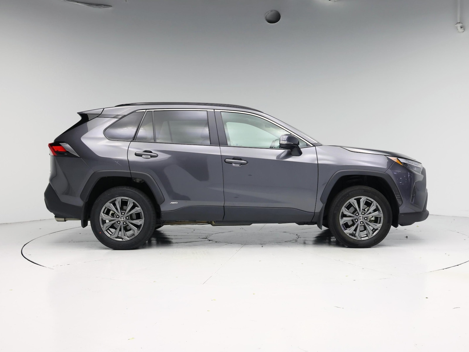 2024 Toyota RAV4 XLE Premium - Photo 8