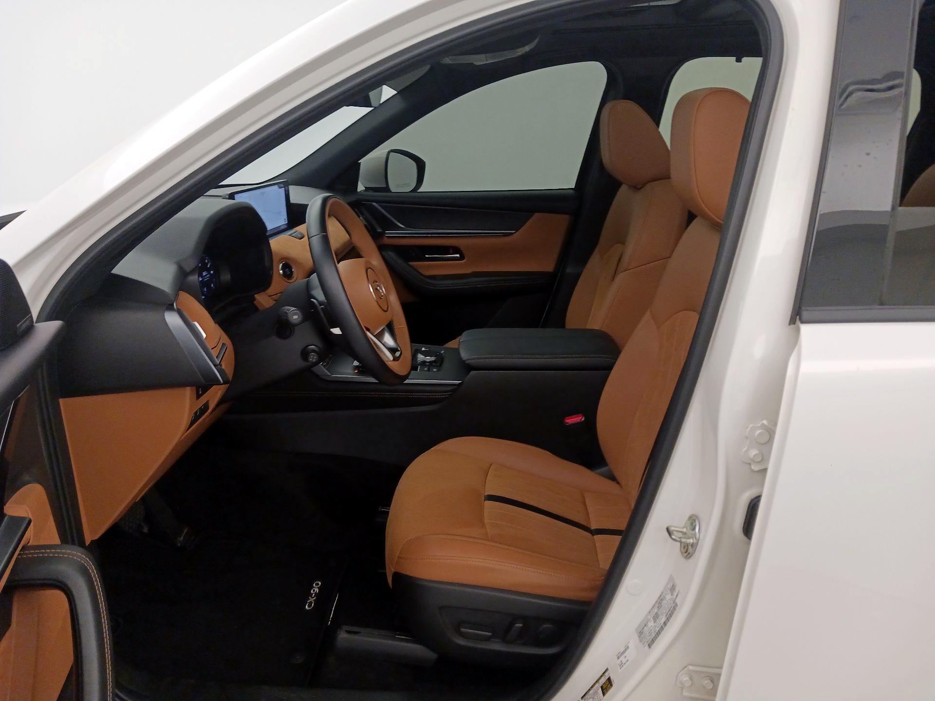 Thumbnail: 2024 Mazda CX-90 - 11