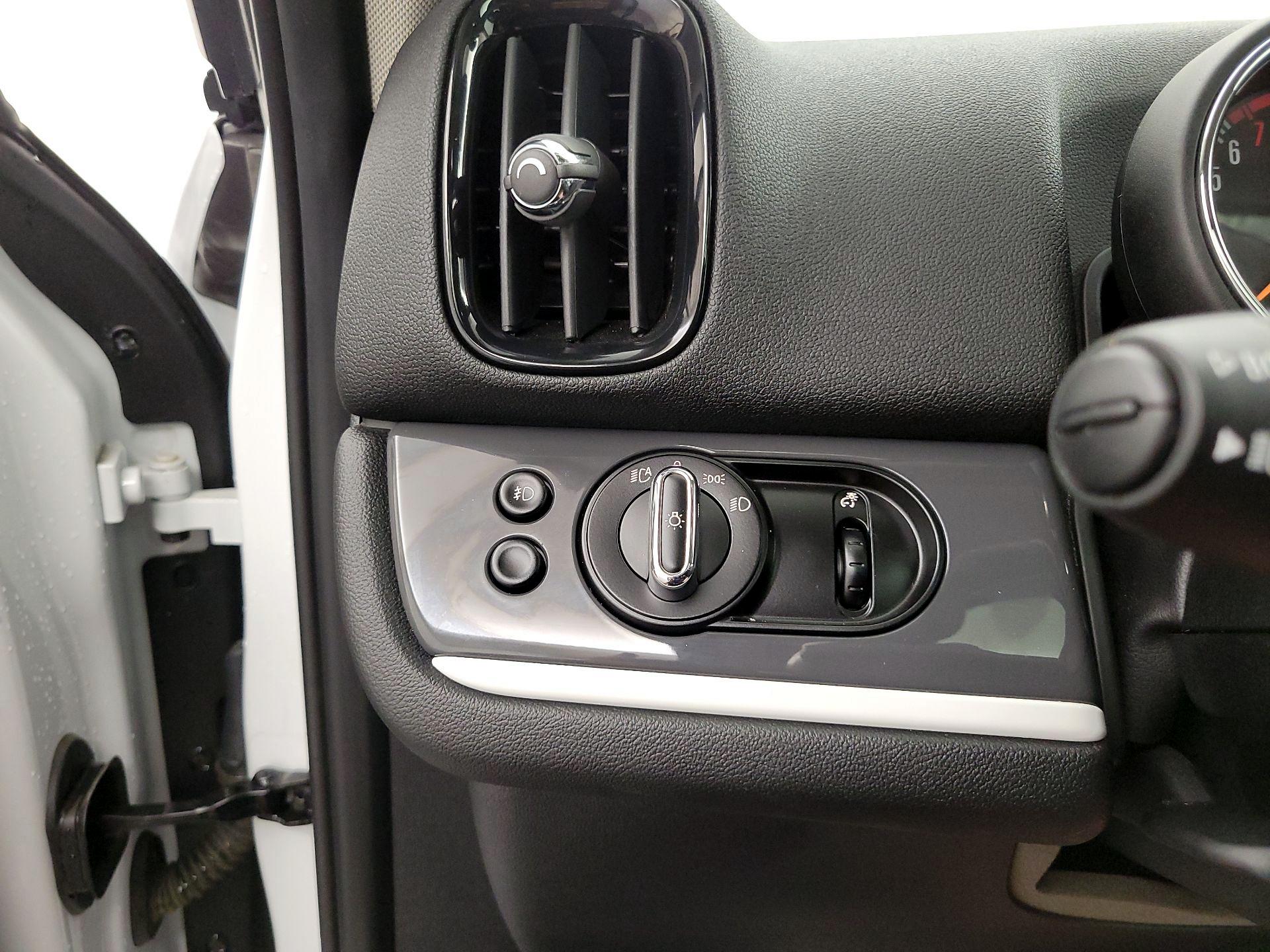 Thumbnail: 2020 MINI Cooper Countryman - 13