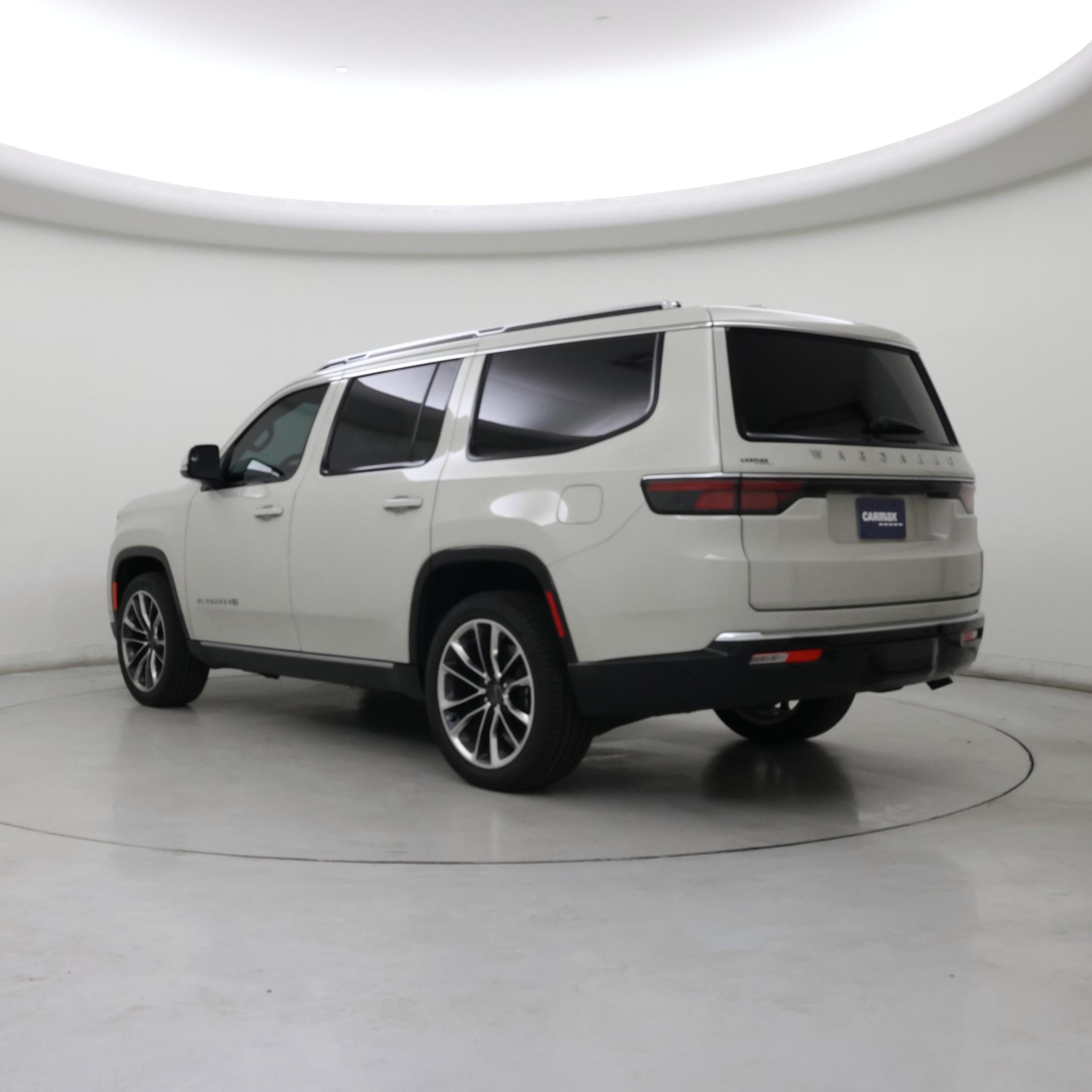 Thumbnail: 2022 Jeep Wagoneer - 2