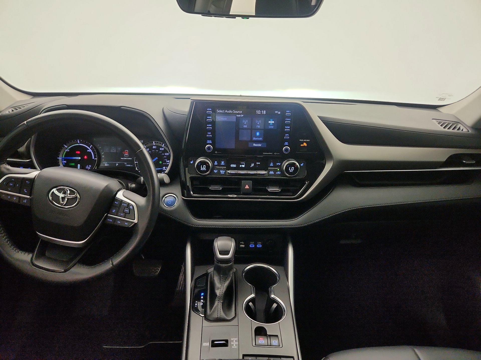 Thumbnail: 2022 Toyota Highlander - 9