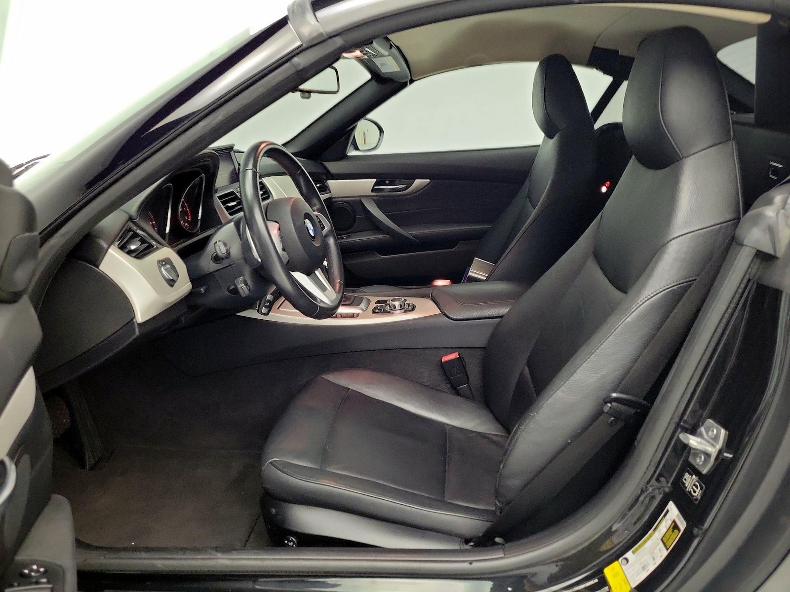 2015 BMW Z4 sDrive28i - Photo 12