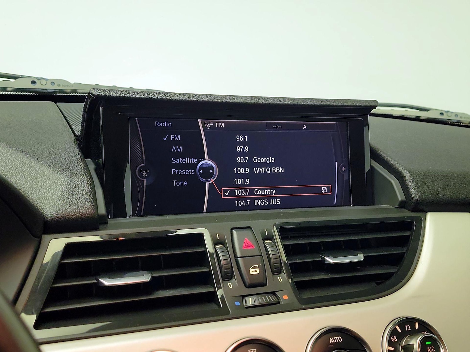 2015 BMW Z4 sDrive28i - Photo 15