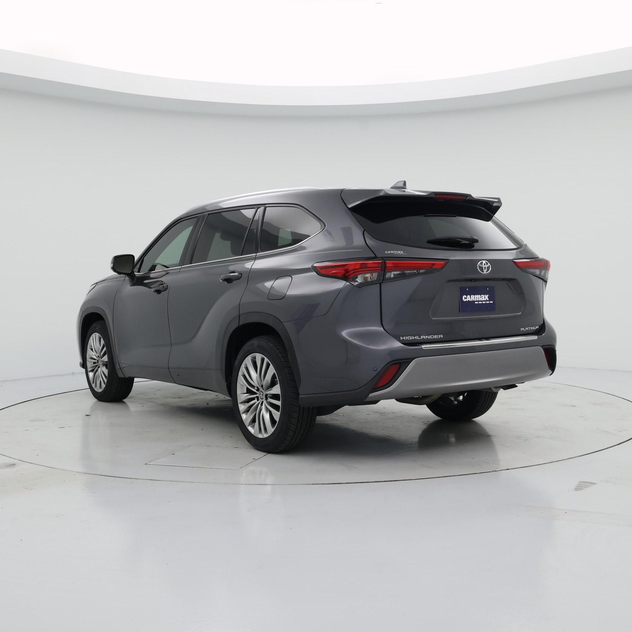 Thumbnail: 2023 Toyota Highlander - 2