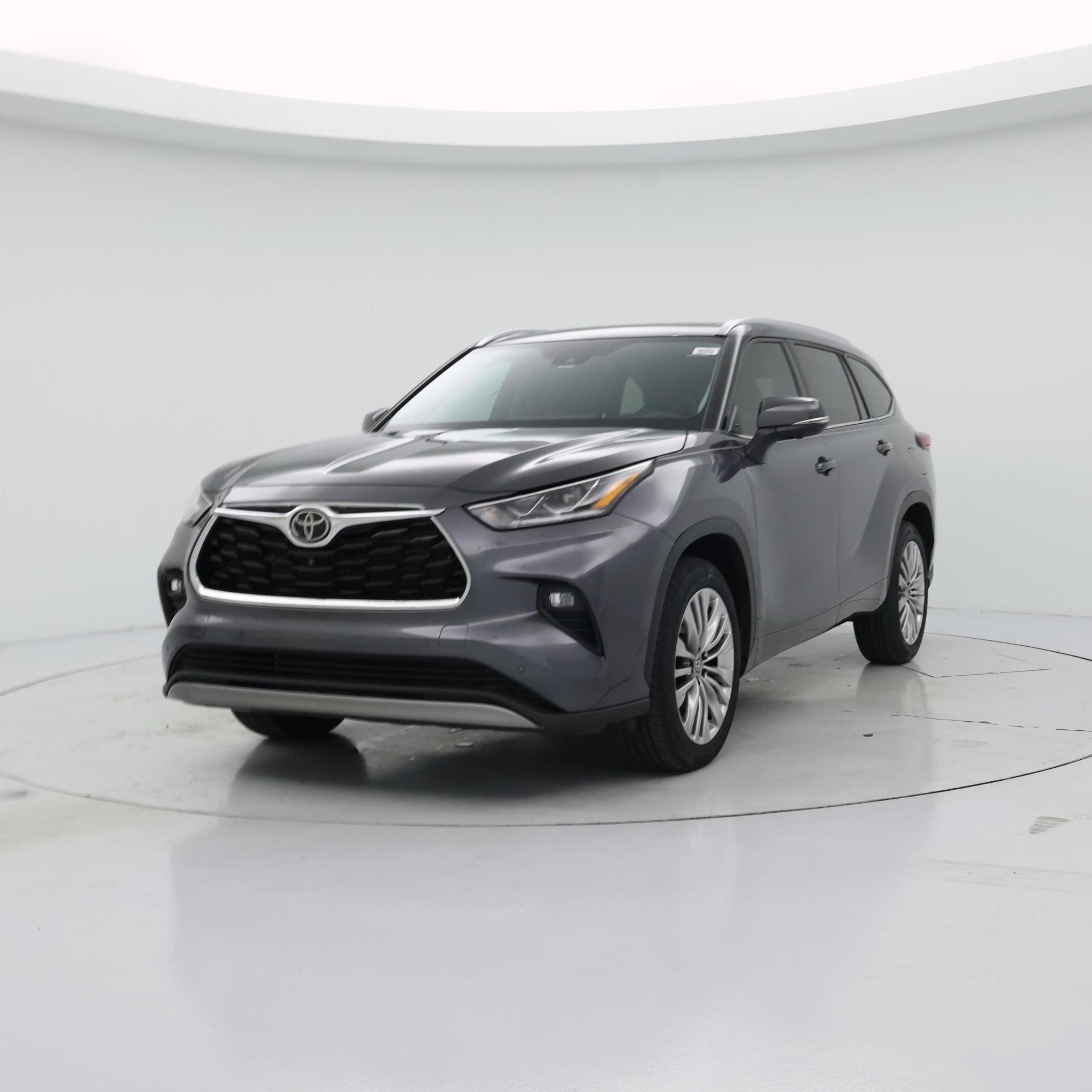Thumbnail: 2023 Toyota Highlander - 4