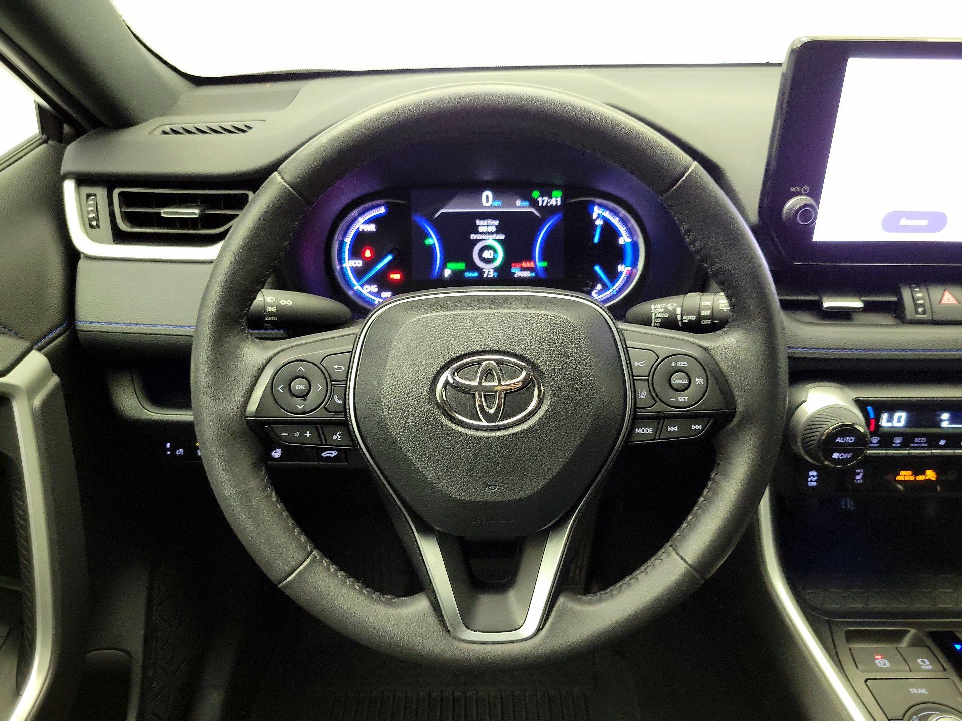 Thumbnail: 2024 Toyota RAV4 - 10