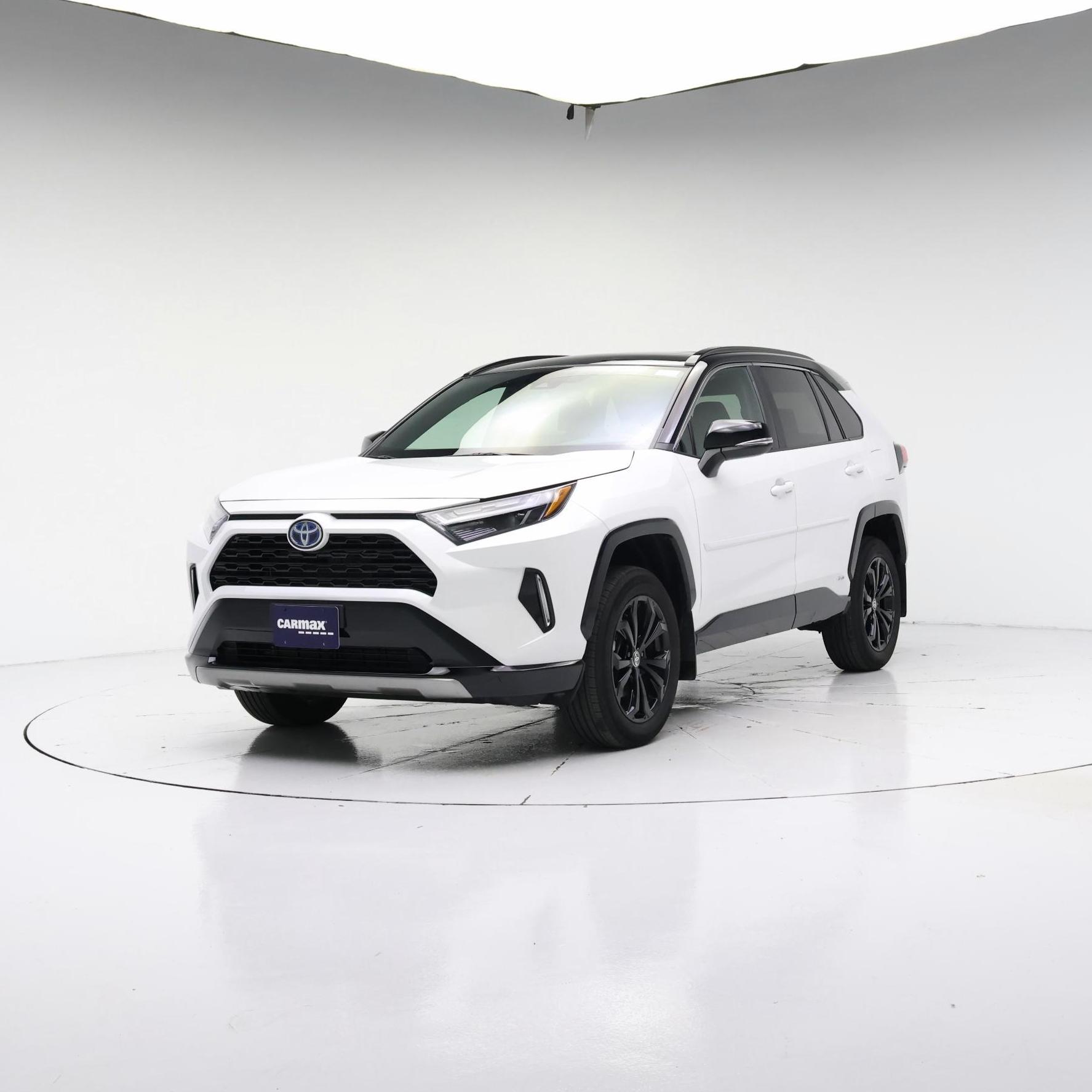 Thumbnail: 2024 Toyota RAV4 - 4