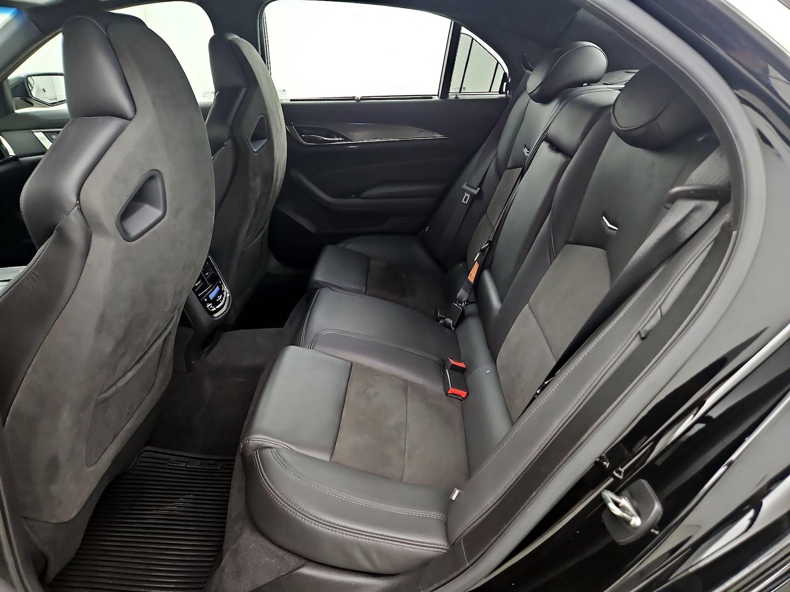 2018 Cadillac CTS-V Sedan V - Photo 20