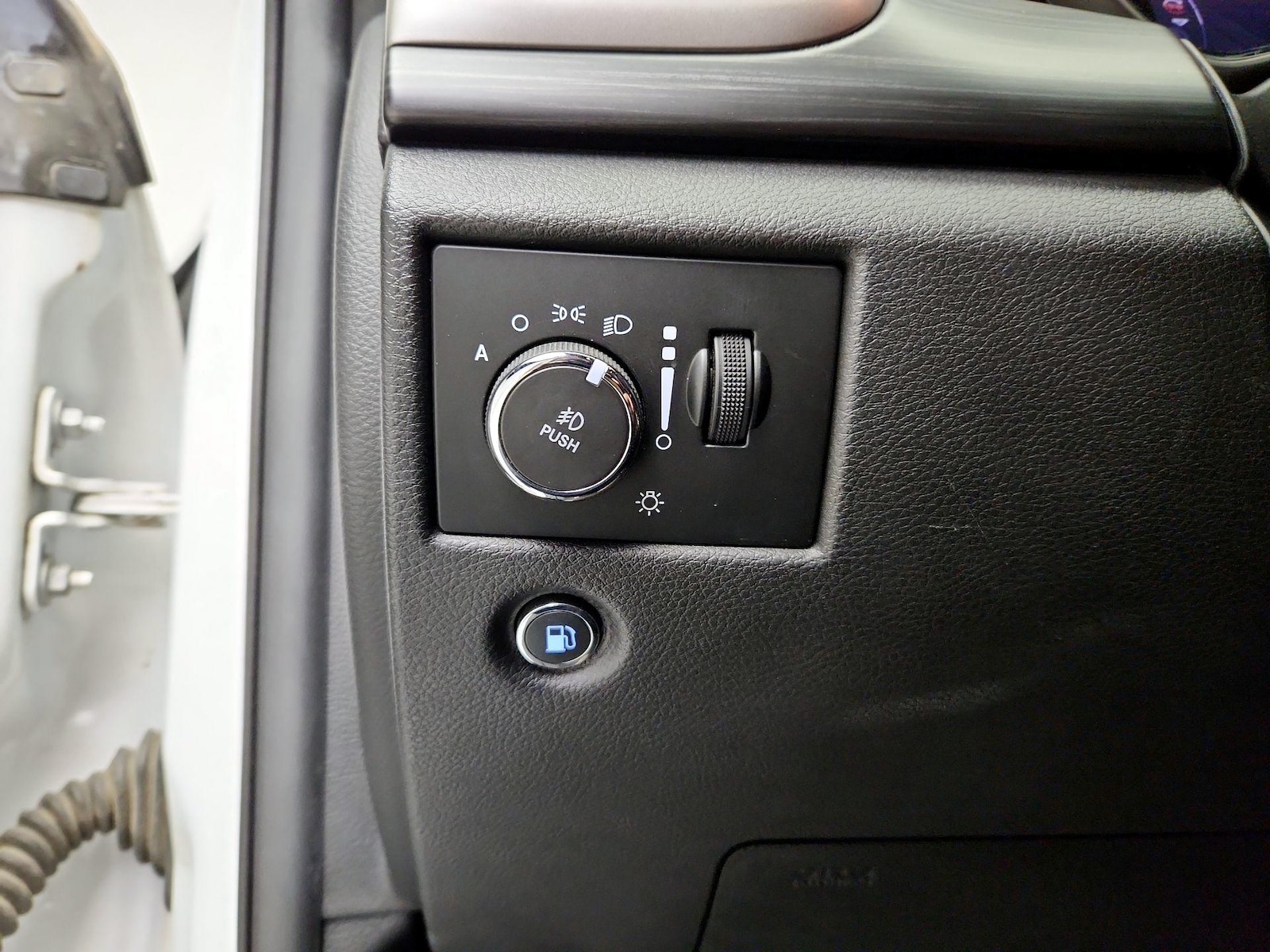 2019 Jeep Grand Cherokee Altitude - Photo 14