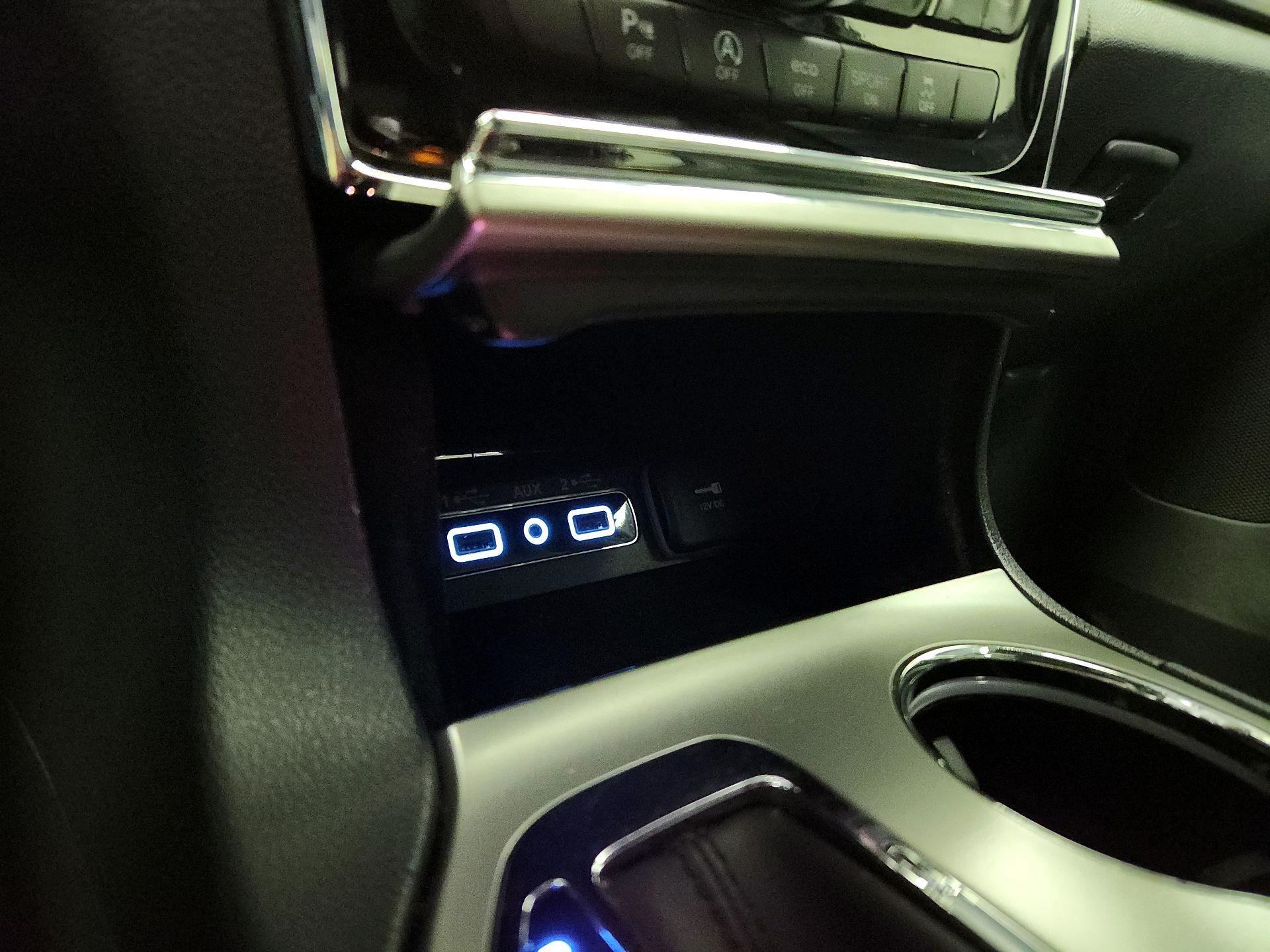 Thumbnail: 2019 Jeep Grand Cherokee - 19