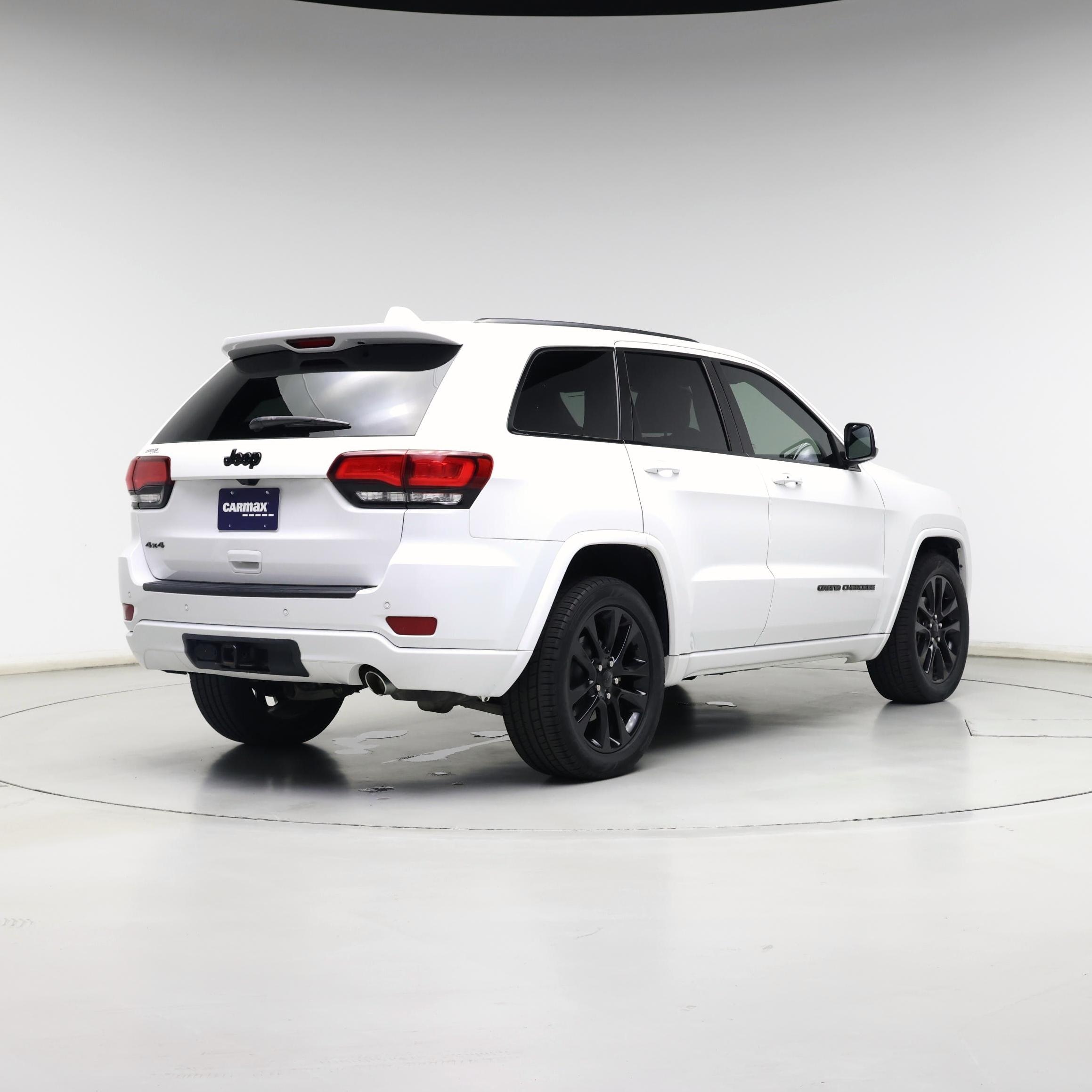 Thumbnail: 2019 Jeep Grand Cherokee - 8