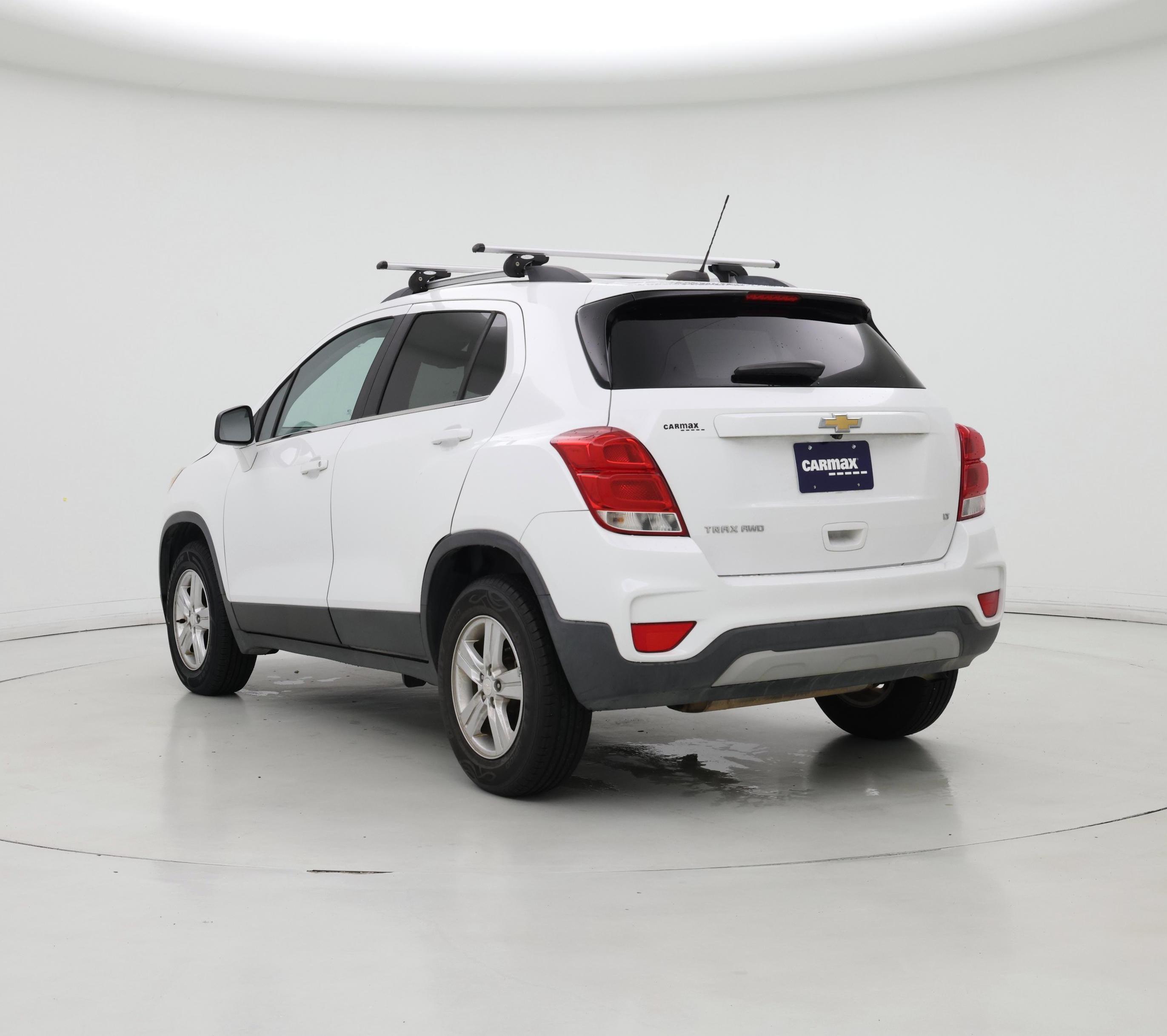 Thumbnail: 2017 Chevrolet Trax - 2