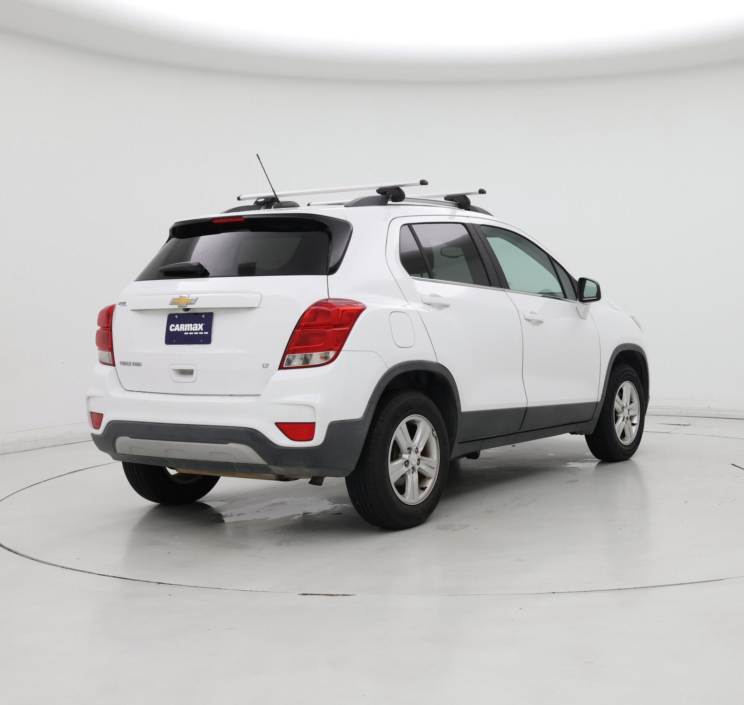 Thumbnail: 2017 Chevrolet Trax - 8
