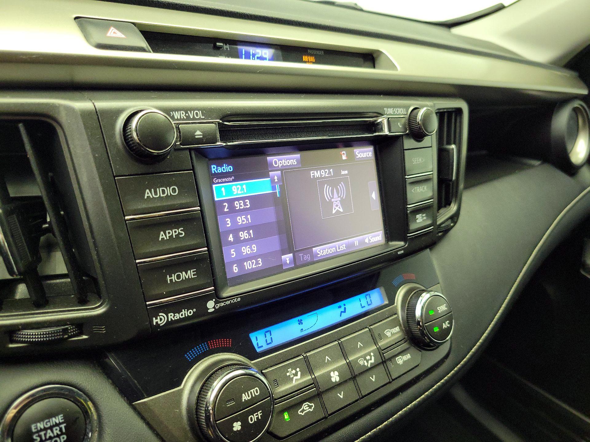 Thumbnail: 2015 Toyota RAV4 - 15