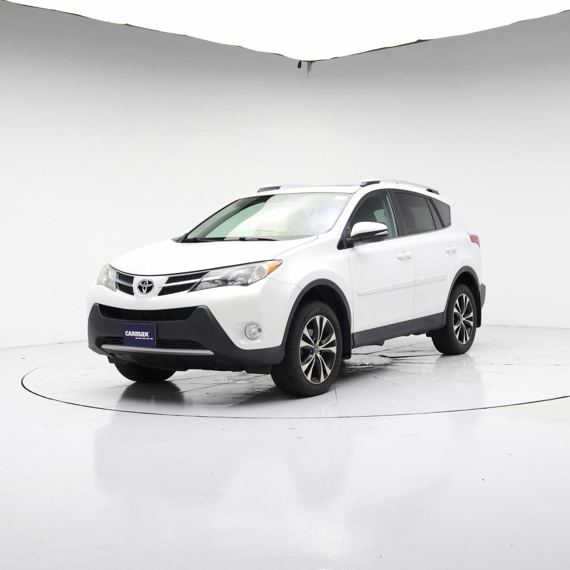 Thumbnail: 2015 Toyota RAV4 - 4