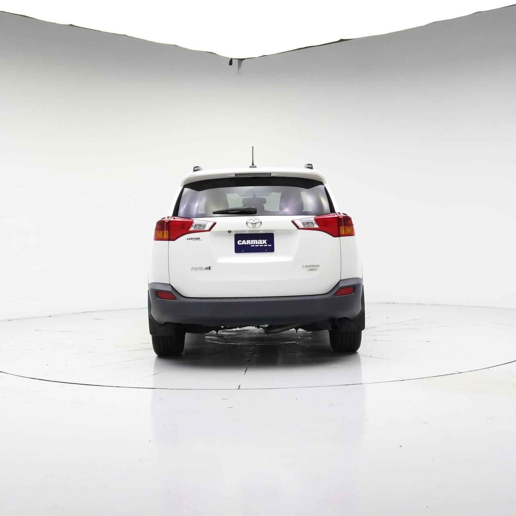 Thumbnail: 2015 Toyota RAV4 - 6