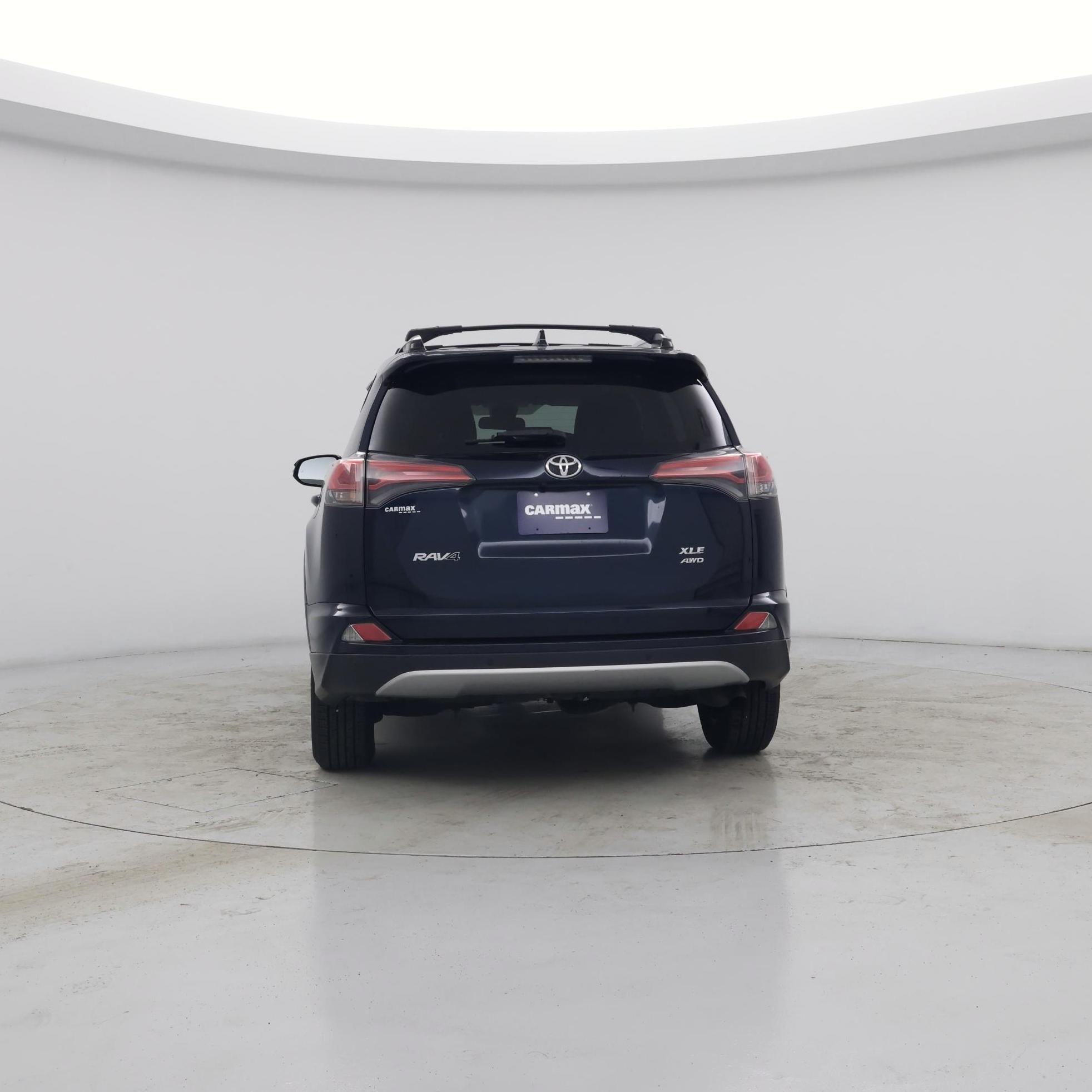 Thumbnail: 2018 Toyota RAV4 - 6