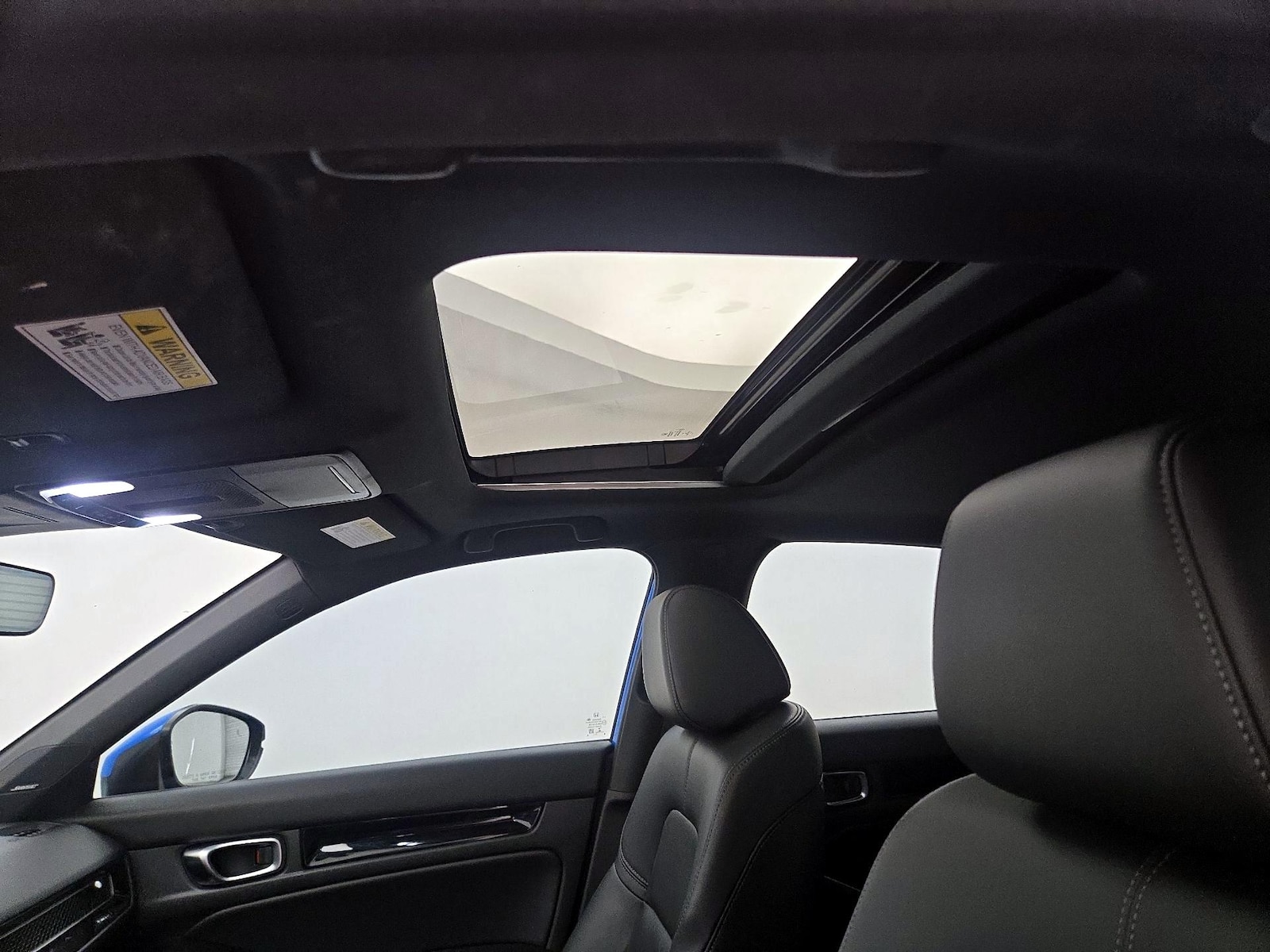 Sunroof(s) & Overhead Airbags