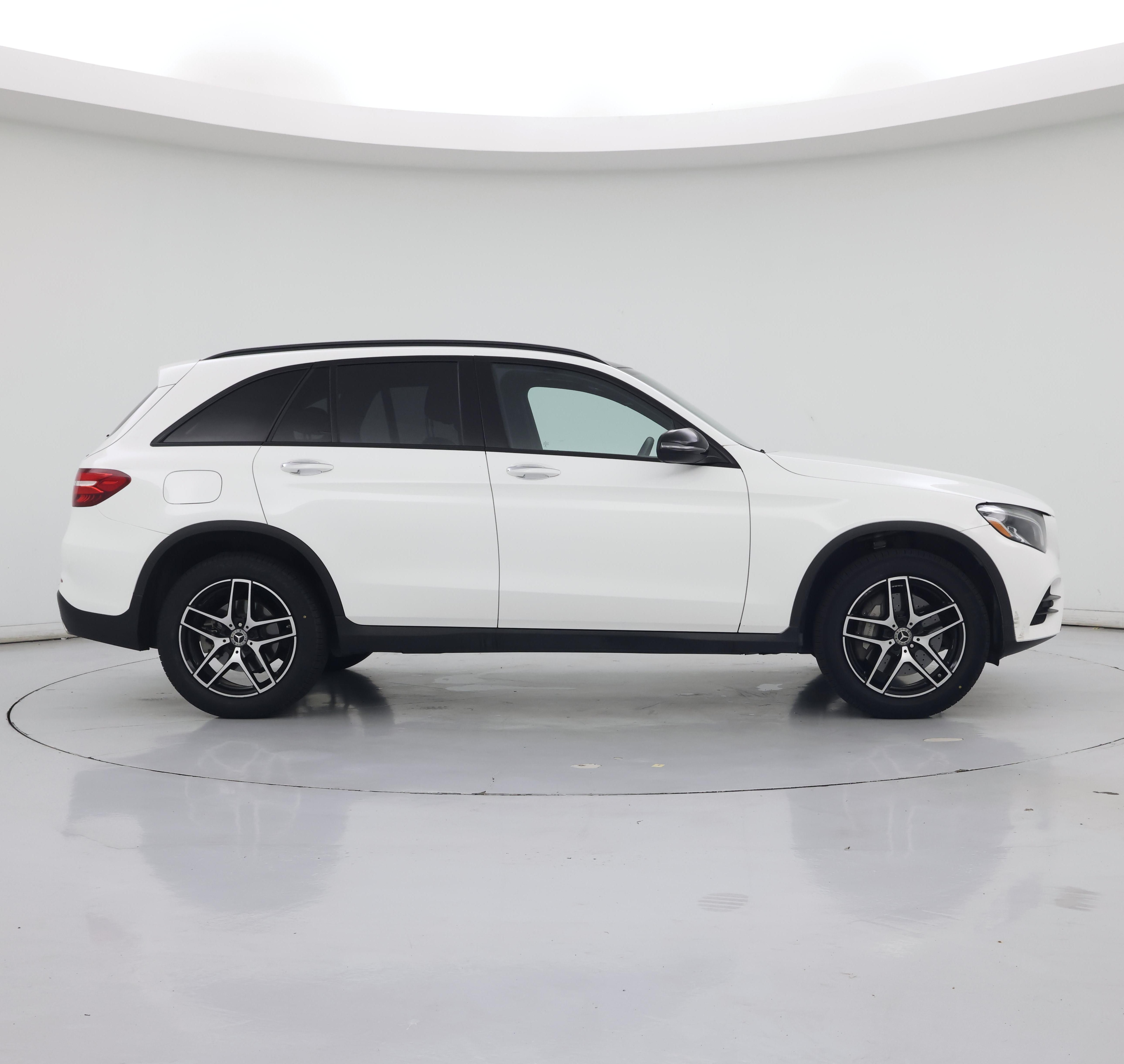 Thumbnail: 2018 Mercedes-Benz GLC - 7