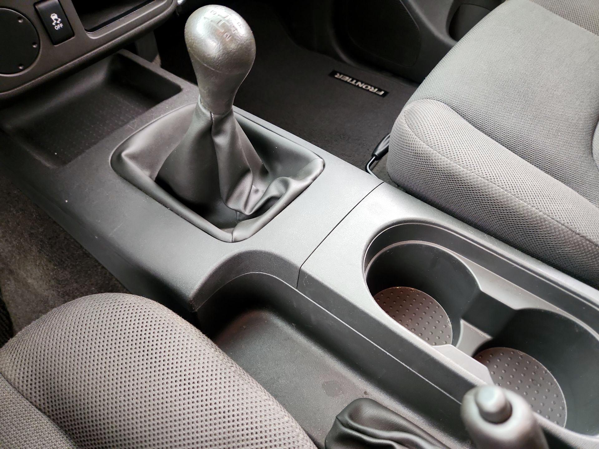 Thumbnail: 2015 Nissan Frontier - 16